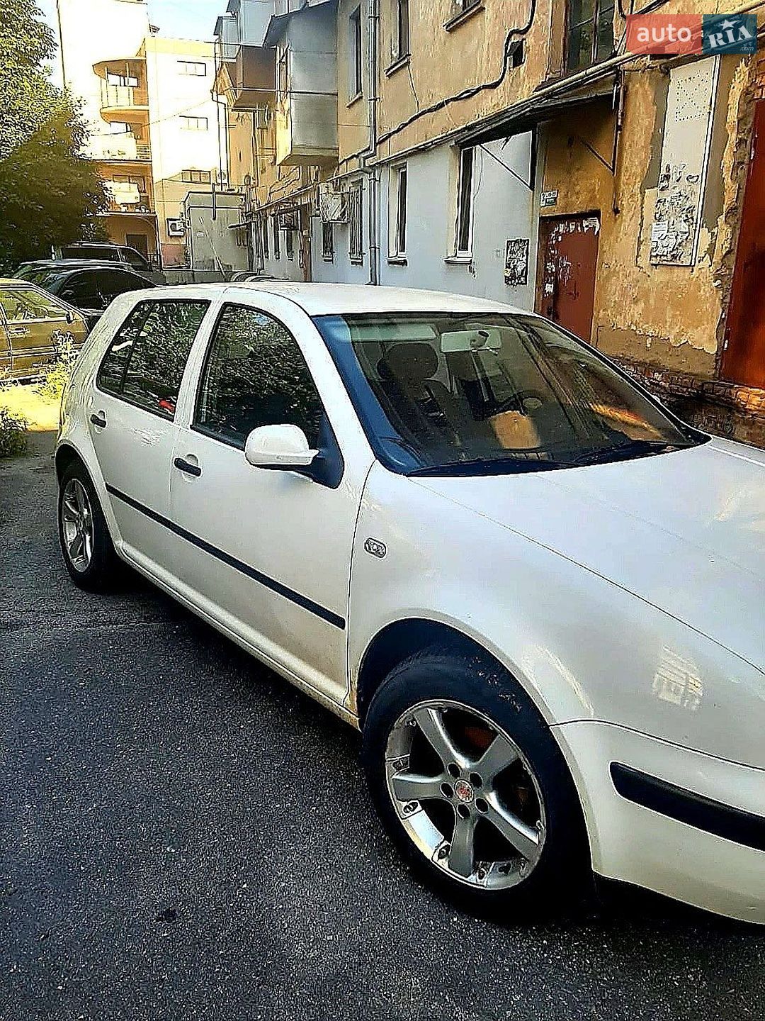 Volkswagen Golf 2001 VIN WVWZZZ1JZ2W461447 фото оголошення 3 з 5