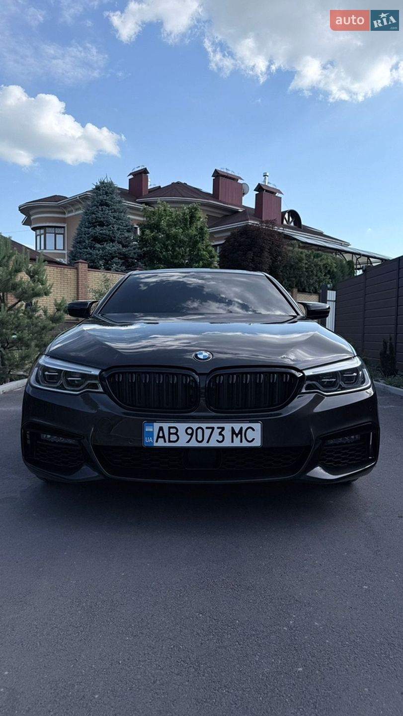 BMW 5 Series 2018 VIN WBAJE5C55KWW06675 фото оголошення 10 з 38