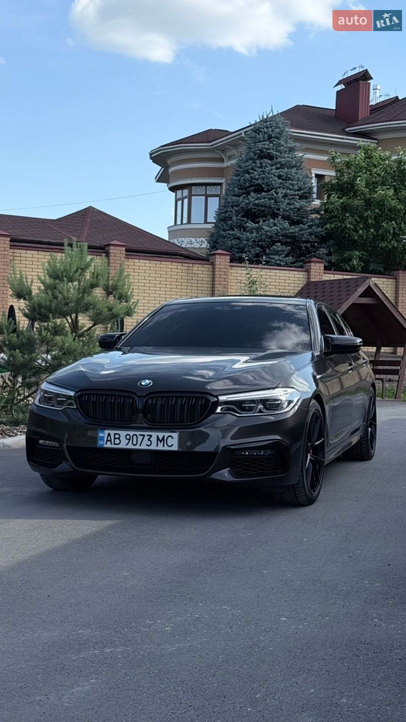 BMW 5 Series 2018 VIN WBAJE5C55KWW06675 фото оголошення 13 з 38