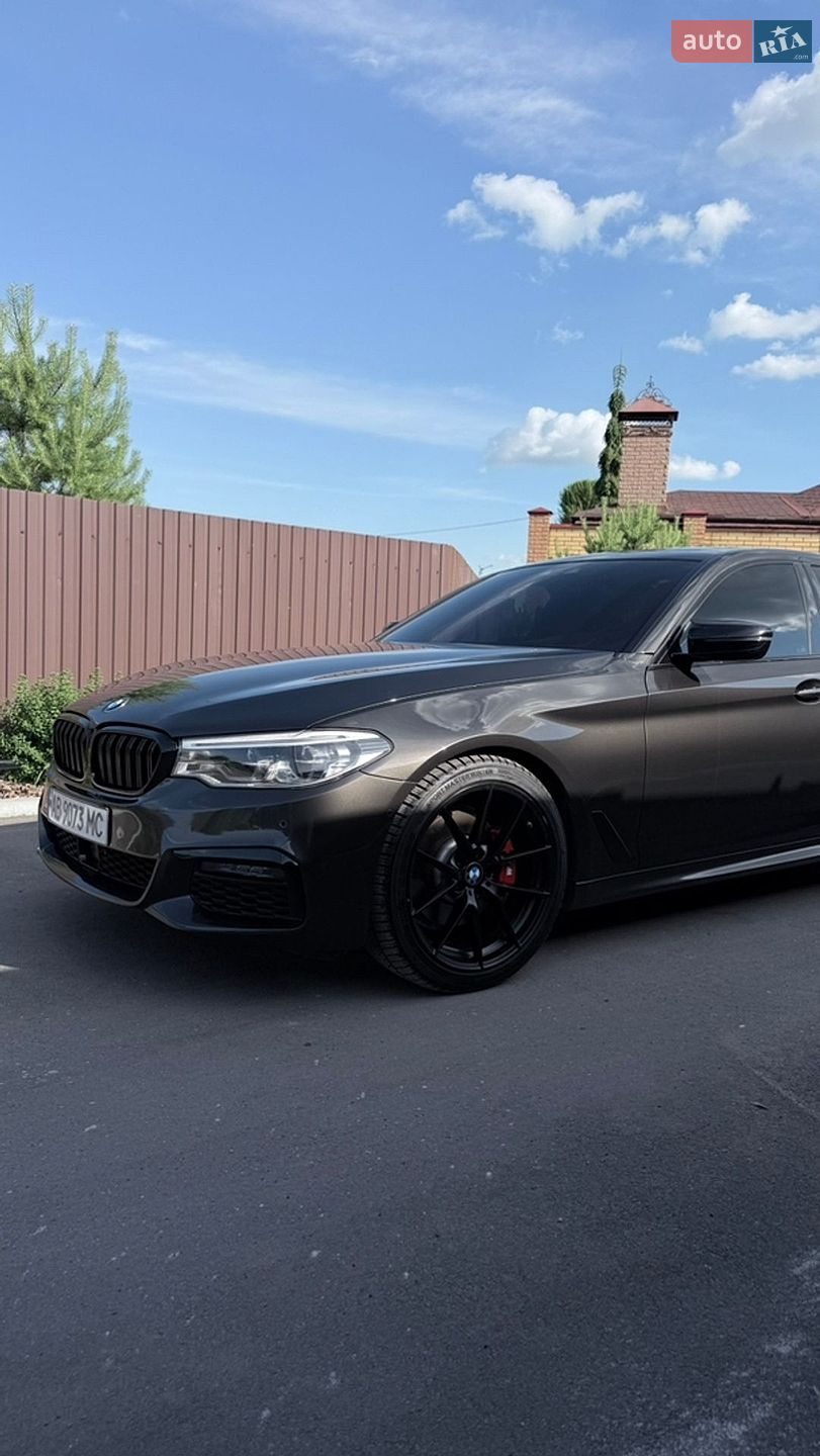 BMW 5 Series 2018 VIN WBAJE5C55KWW06675 фото оголошення 15 з 38