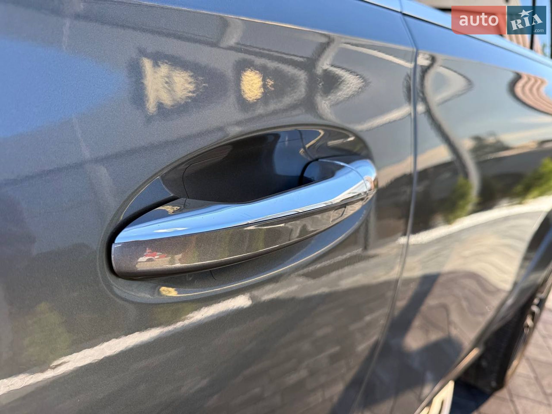 Mercedes-Benz GLS-Class 2019 VIN 4JGFF5KE5LA054645 фото оголошення 19 з 56