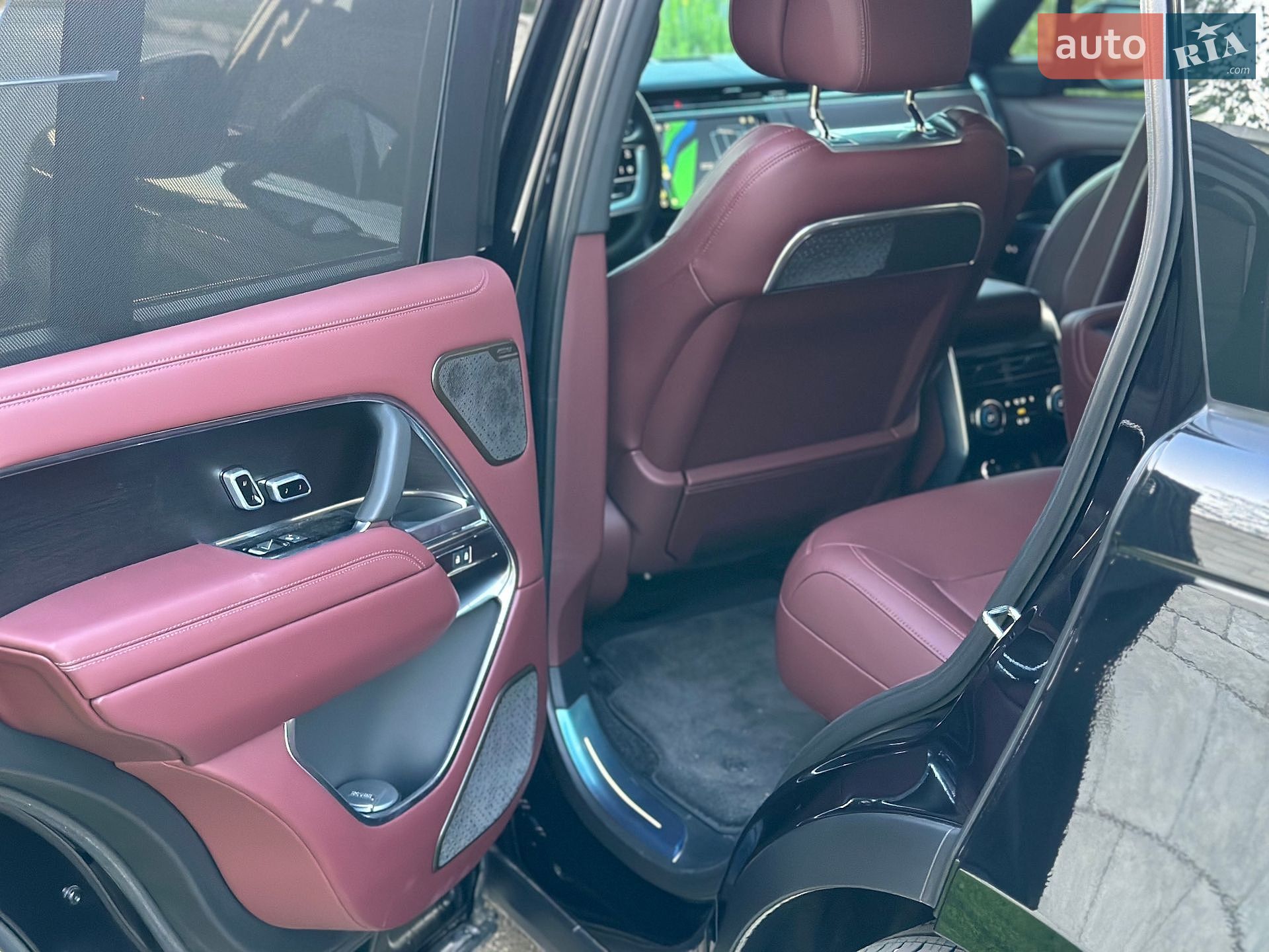 Land Rover Range Rover 2024 VIN SALKA9BW9SA280373 фото оголошення 11 з 35