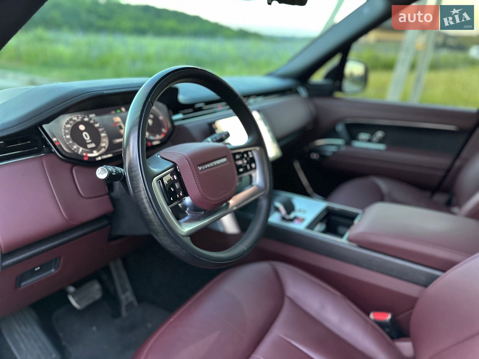 Land Rover Range Rover 2024 VIN SALKA9BW9SA280373 фото оголошення 12 з 35