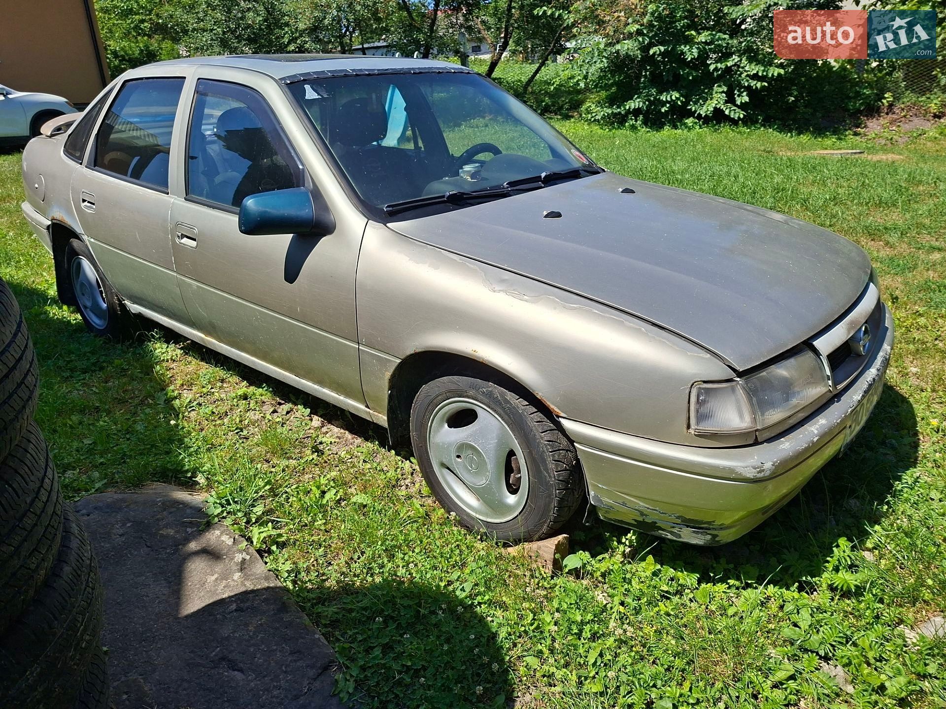 Opel Vectra 1990 VIN W0L000087L1079493 фото оголошення 3 з 6