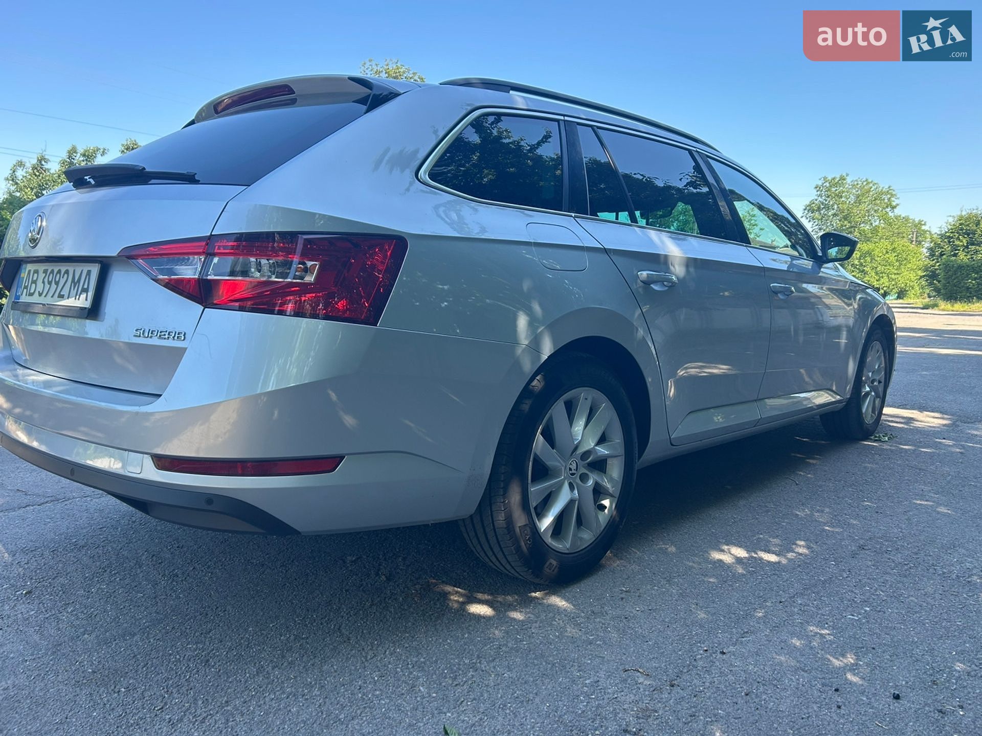 Skoda Superb 2017 VIN TMBJH7NP9H7551106 фото оголошення 5 з 25