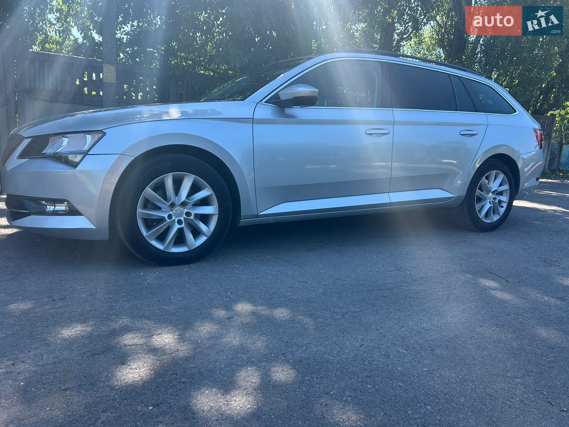 Skoda Superb 2017 VIN TMBJH7NP9H7551106 фото оголошення 3 з 25