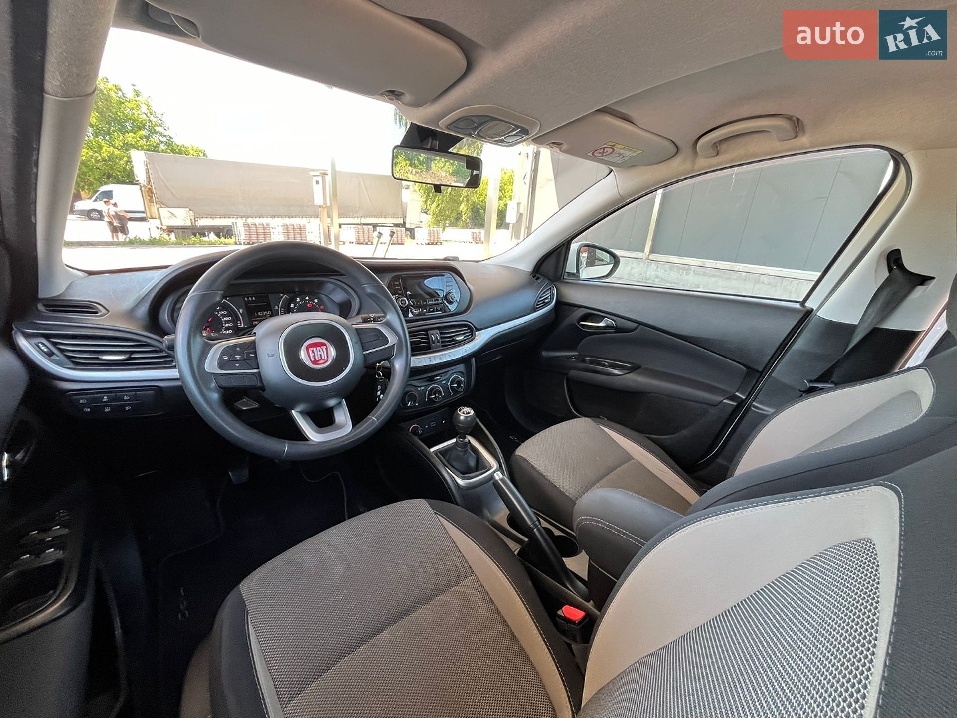 Fiat Tipo 2018 VIN ZFA35600006M40570 фото оголошення 17 з 22