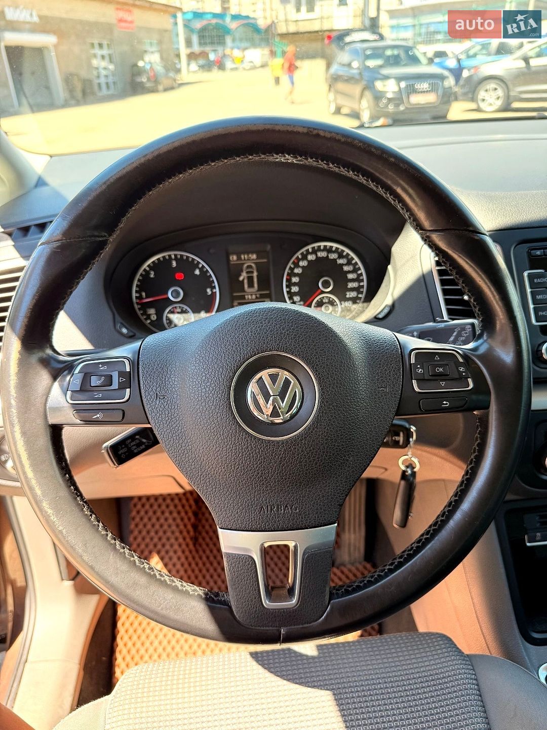 Volkswagen Sharan 2011 VIN WVWZZZ7NZCV021188 фото оголошення 9 з 22
