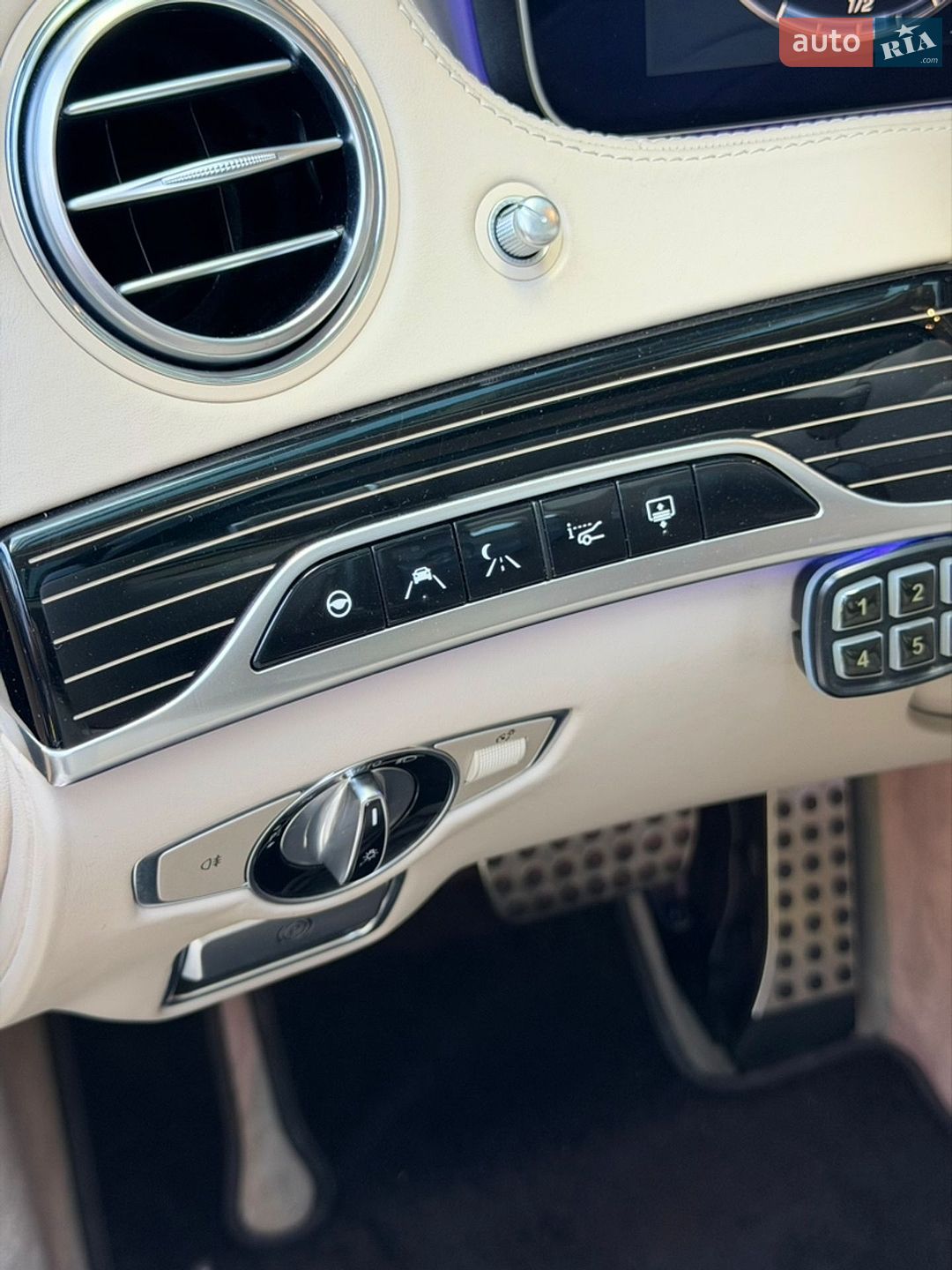 Mercedes-Benz S-Class 2019 VIN WDD2221861A478335 фото оголошення 12 з 18