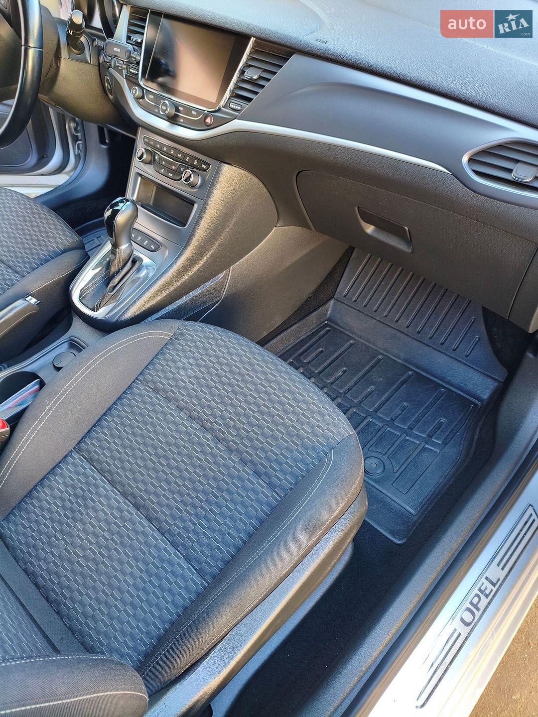 Opel Astra 2019 VIN W0VBD8EG6K8055516 фото оголошення 14 з 60