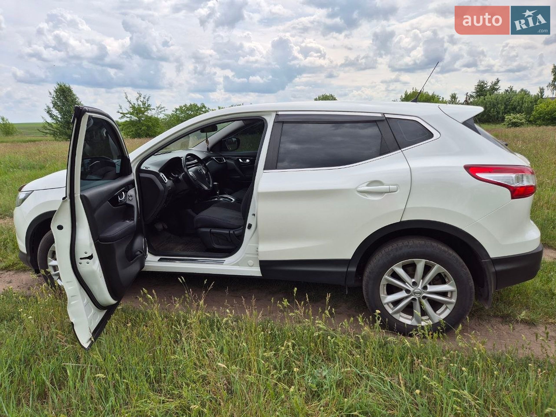 Nissan Qashqai 2017 VIN SJNFDAJ11U1970123 фото оголошення 3 з 13
