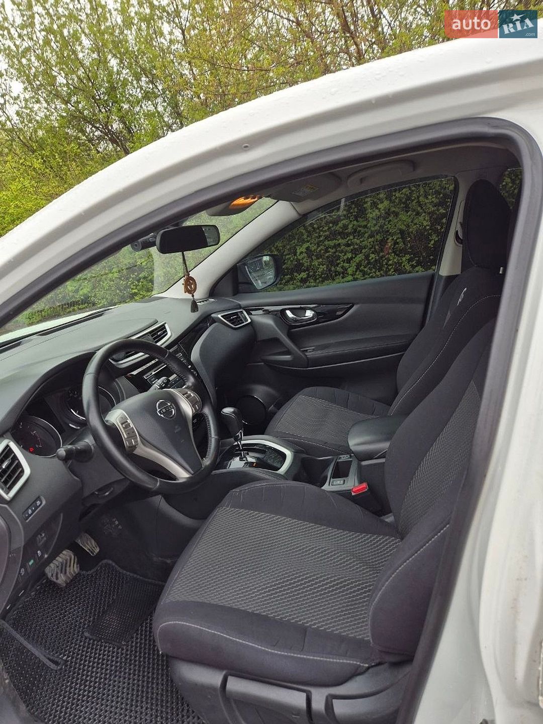 Nissan Qashqai 2017 VIN SJNFDAJ11U1970123 фото оголошення 10 з 13
