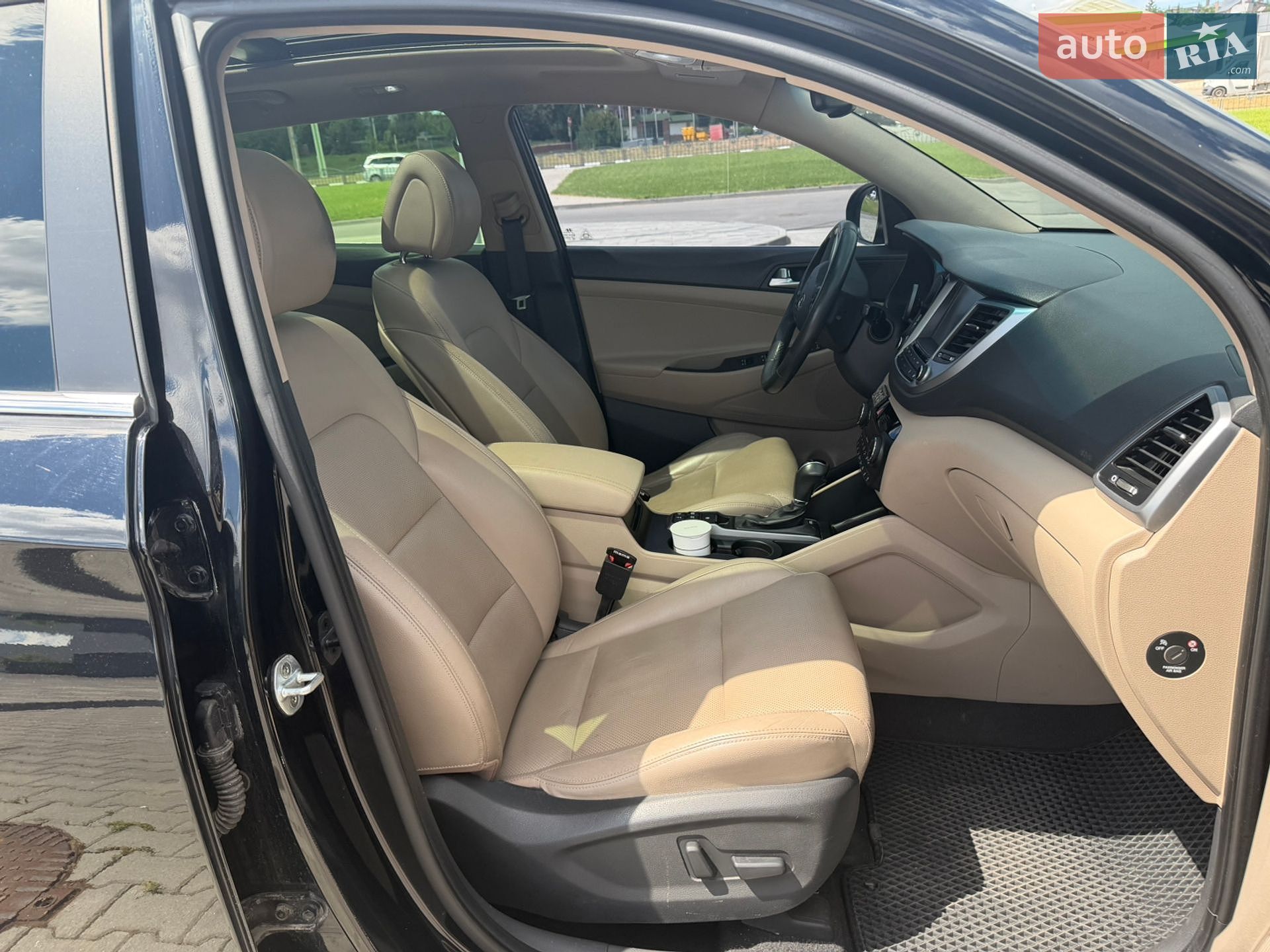 Hyundai Tucson 2016 VIN TMAJ3813DHJ340625 фото оголошення 2 з 22