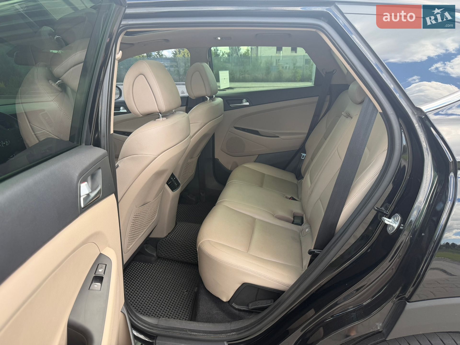 Hyundai Tucson 2016 VIN TMAJ3813DHJ340625 фото оголошення 4 з 22