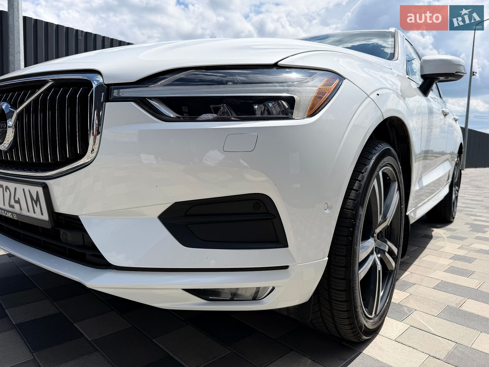 Volvo XC60 2018 VIN LYVA22RK5JB069768 фото оголошення 13 з 53