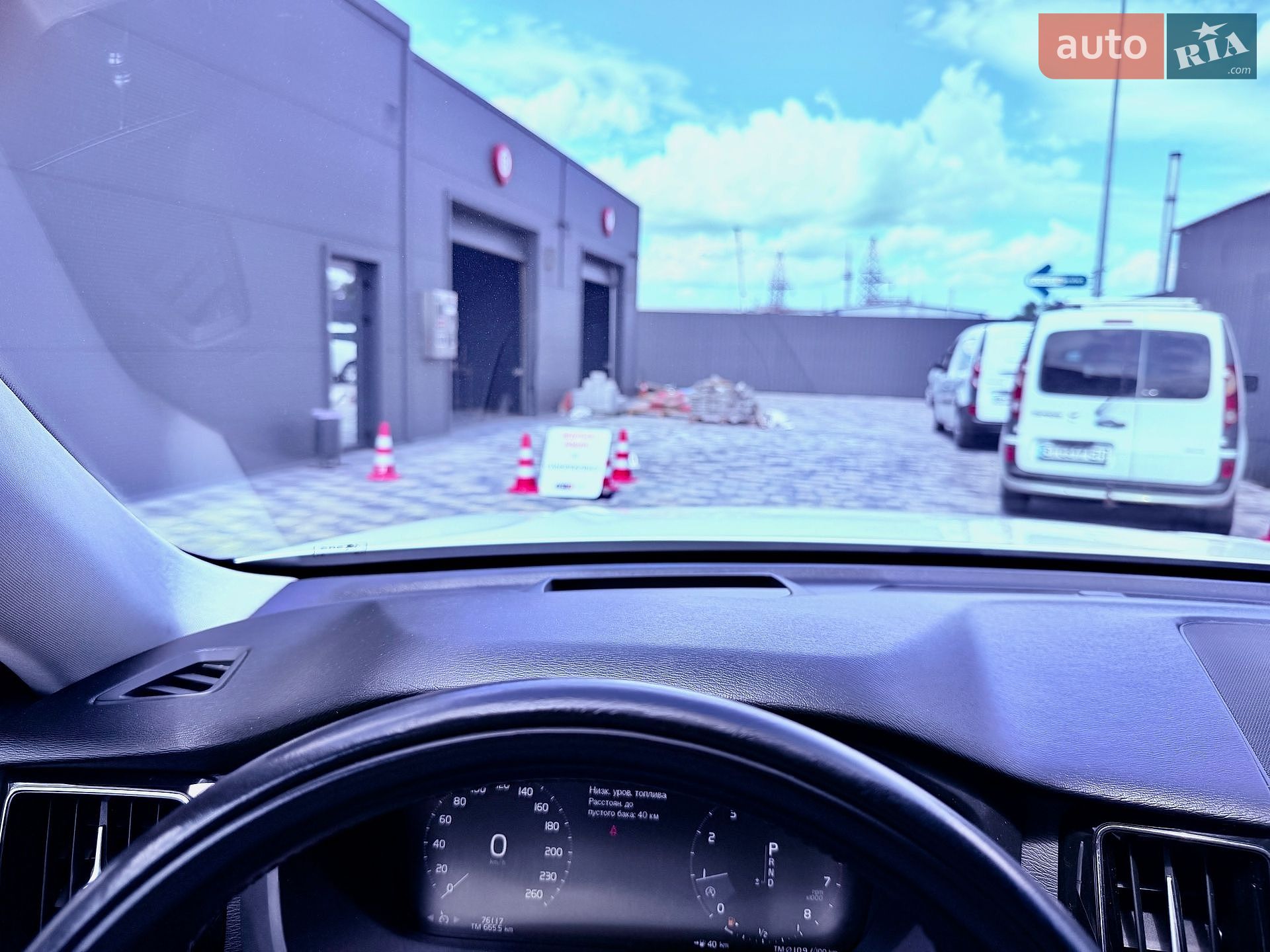 Volvo XC60 2018 VIN LYVA22RK5JB069768 фото оголошення 42 з 53