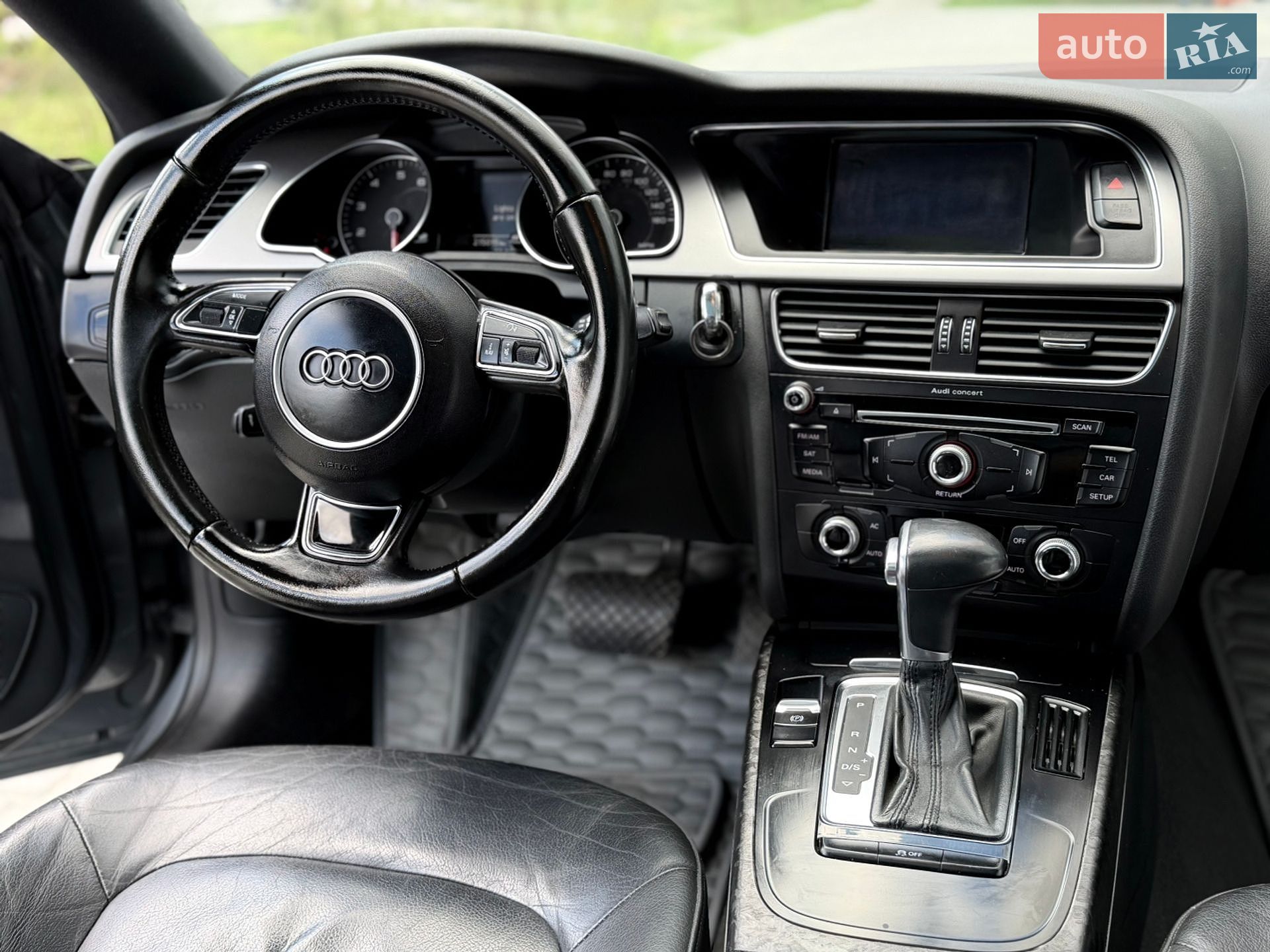 Audi A5 2012 VIN WAUCFAFR8DA004060 фото оголошення 9 з 15