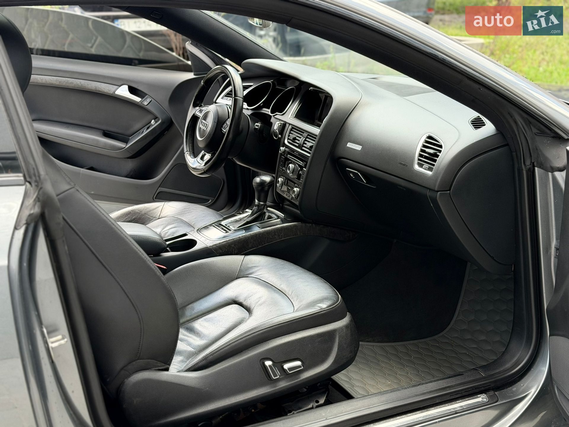 Audi A5 2012 VIN WAUCFAFR8DA004060 фото оголошення 14 з 15