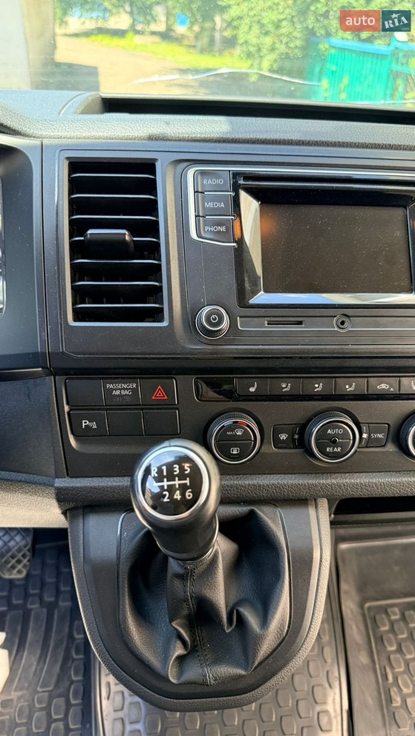 Volkswagen Caravelle 2016 VIN WV2ZZZ7HZGH111653 фото оголошення 15 з 25