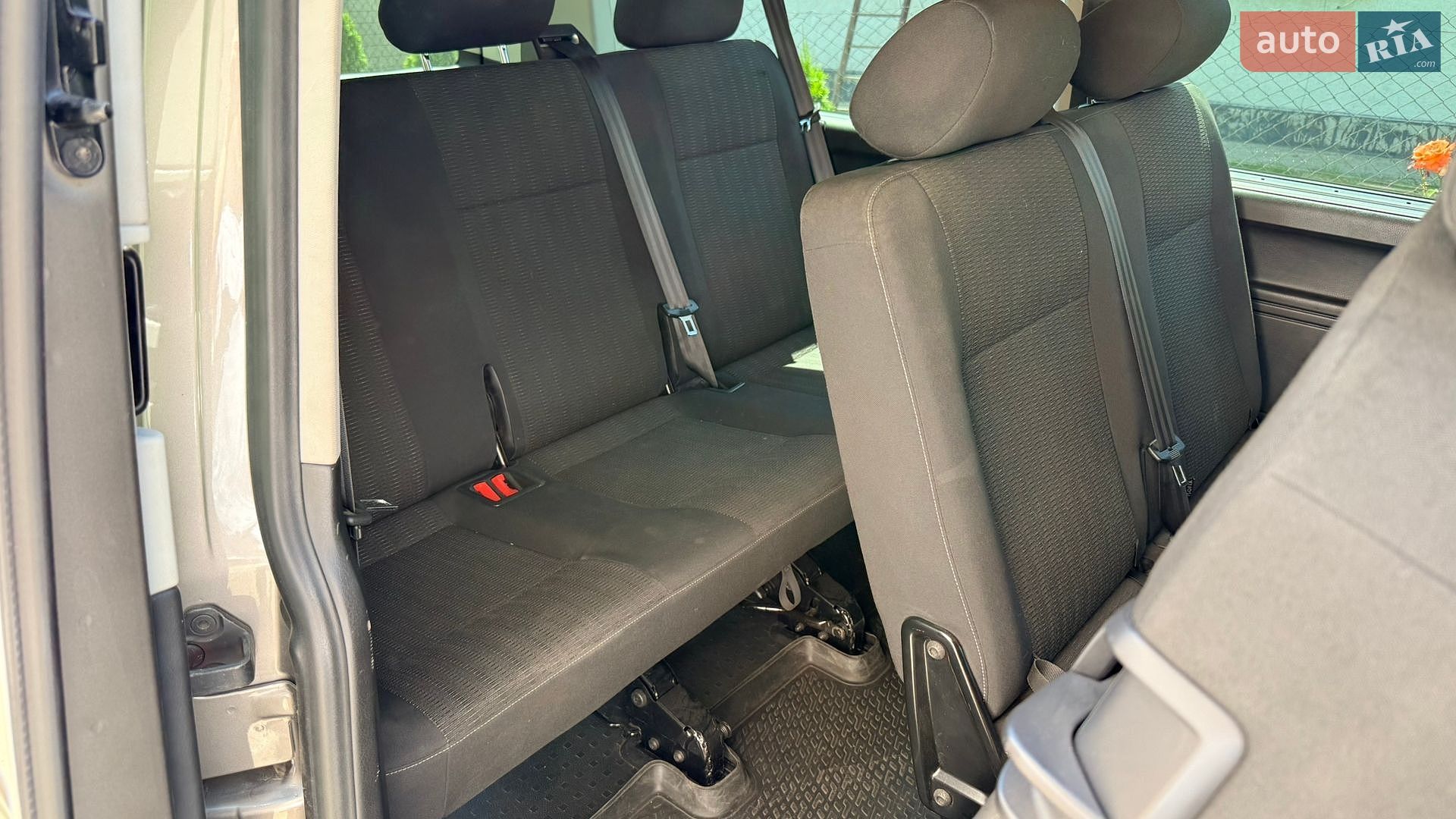 Volkswagen Caravelle 2016 VIN WV2ZZZ7HZGH111653 фото оголошення 22 з 25