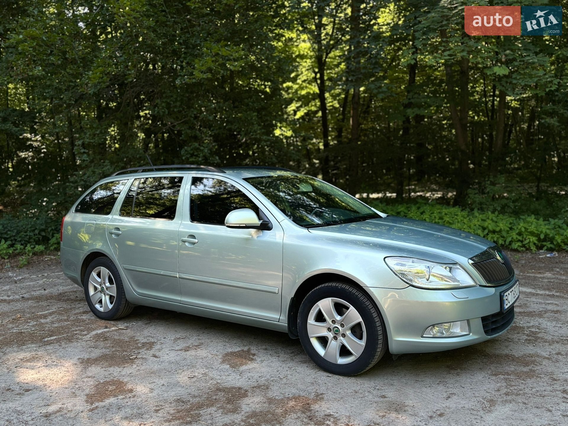 Skoda Octavia 2011 VIN TMBGK61Z5C2032878 фото оголошення 2 з 19