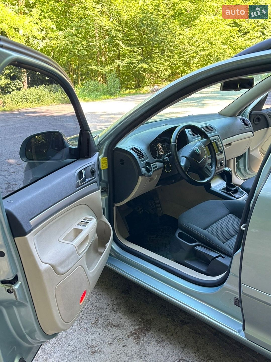 Skoda Octavia 2011 VIN TMBGK61Z5C2032878 фото оголошення 8 з 19