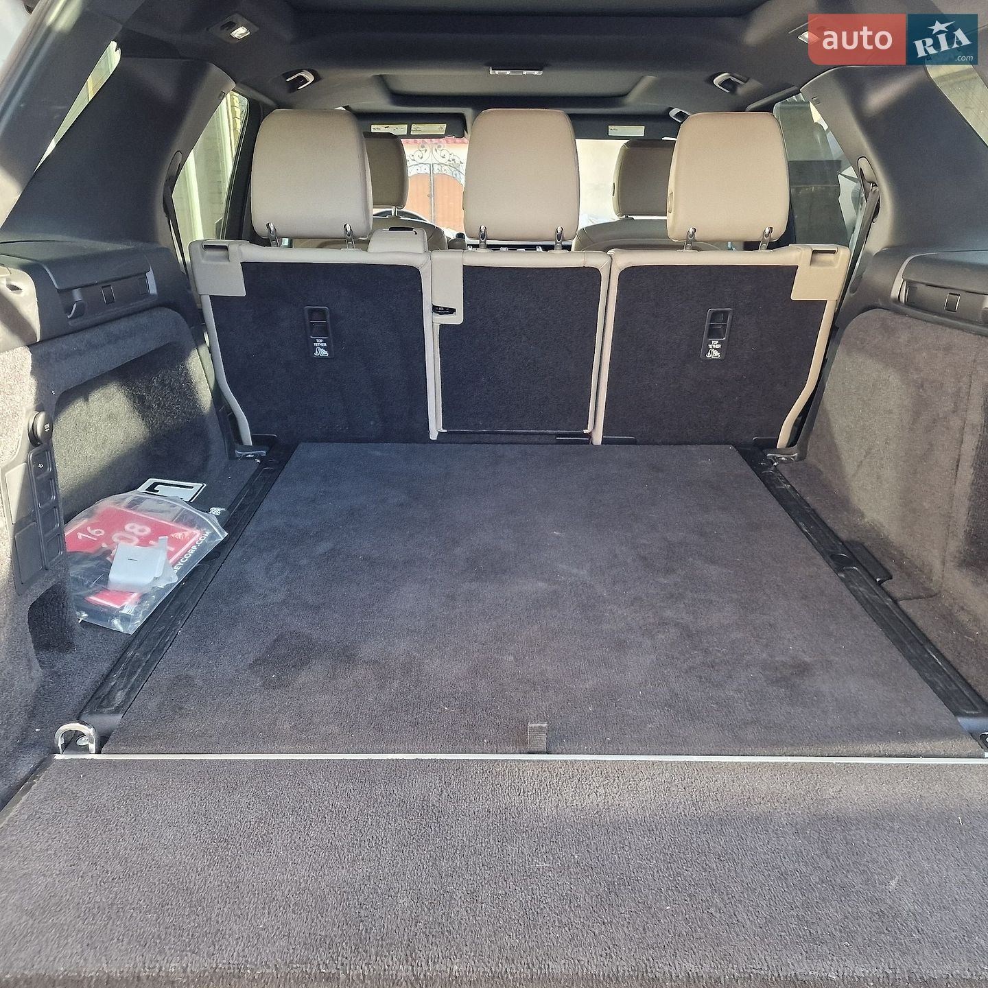 Land Rover Discovery 2019 VIN SALRG2RV1L2429663 фото оголошення 5 з 6