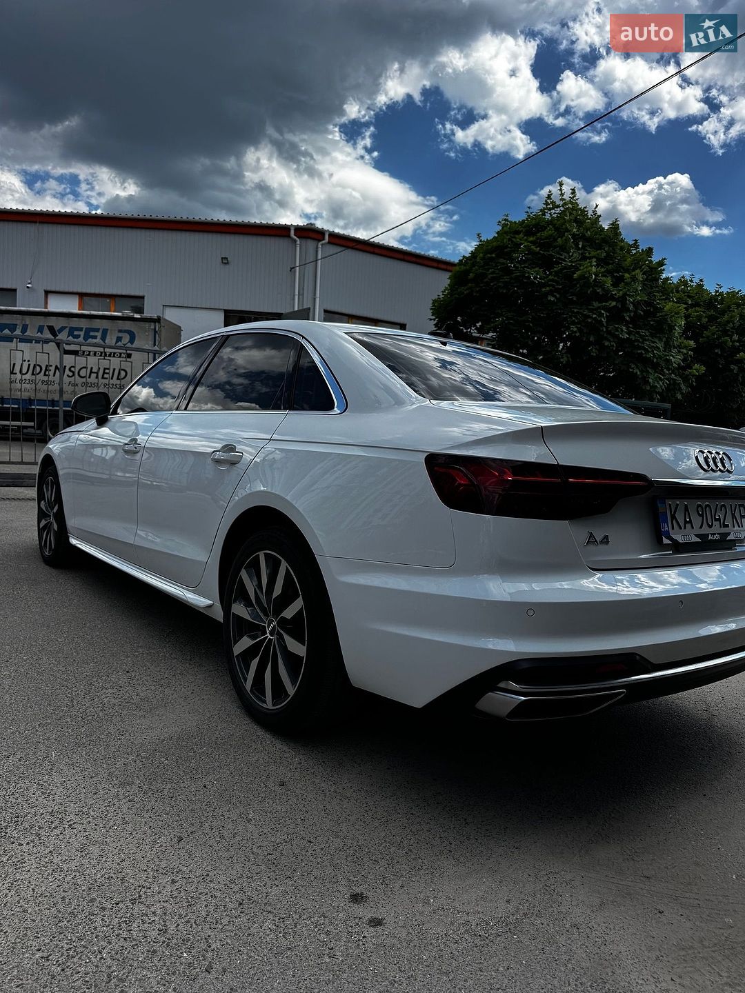 Audi A4 2020 VIN WAUABAF47MN002641 фото оголошення 10 з 31