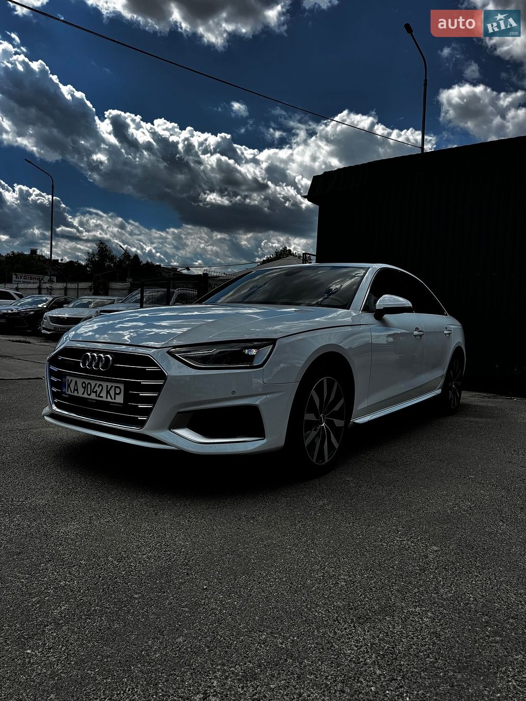 Audi A4 2020 VIN WAUABAF47MN002641 фото оголошення 5 з 31