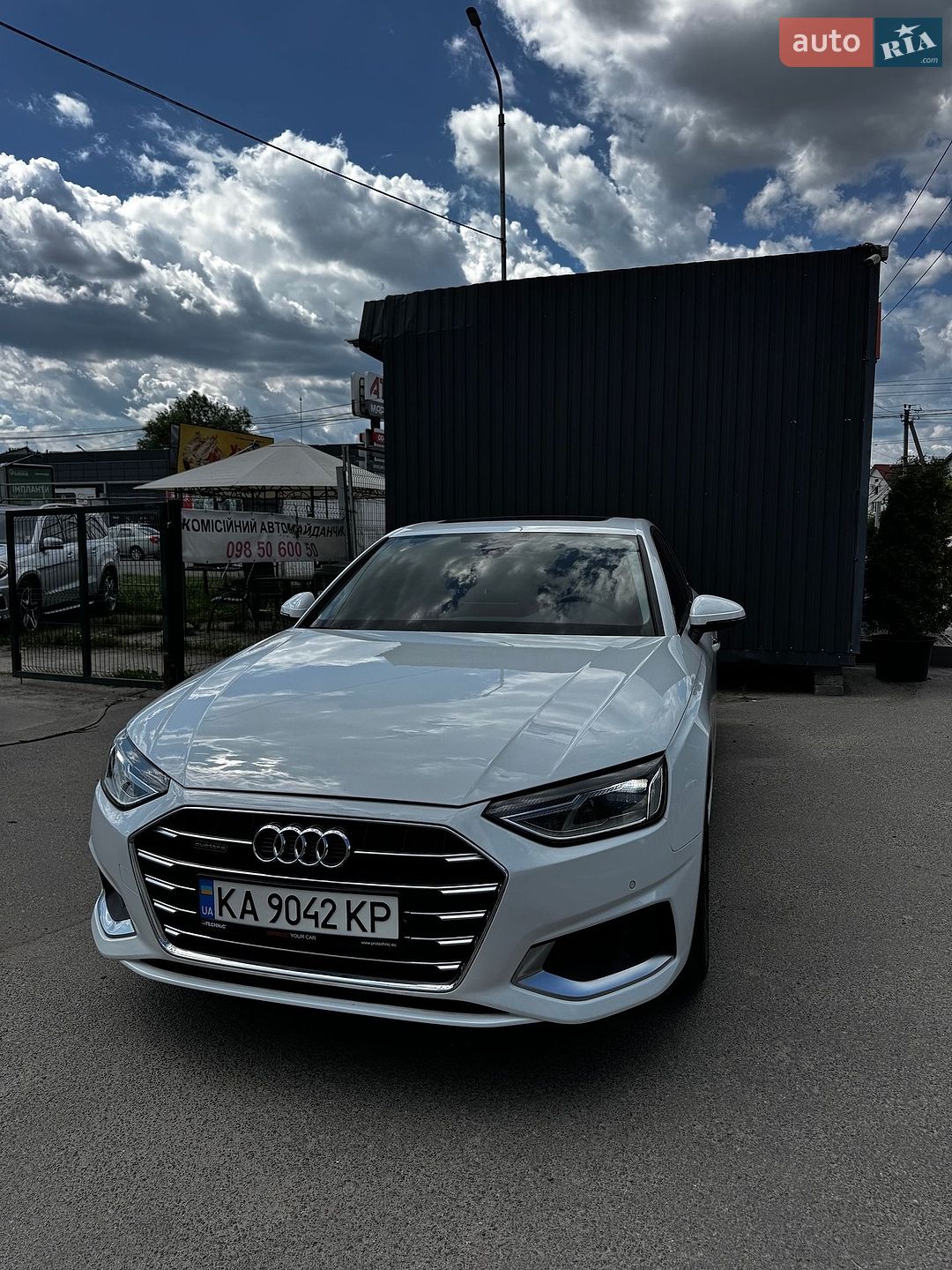 Audi A4 2020 VIN WAUABAF47MN002641 фото оголошення 8 з 31