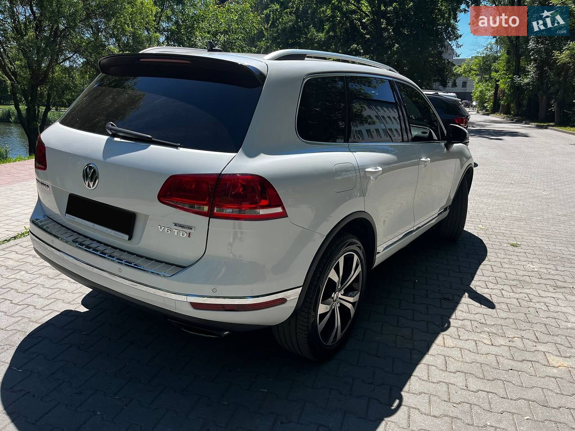 Volkswagen Touareg 2014 VIN WVGZZZ7PZFD008045 фото оголошення 2 з 51