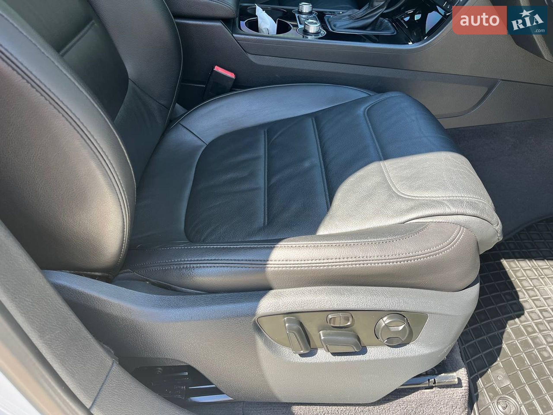 Volkswagen Touareg 2014 VIN WVGZZZ7PZFD008045 фото оголошення 32 з 51