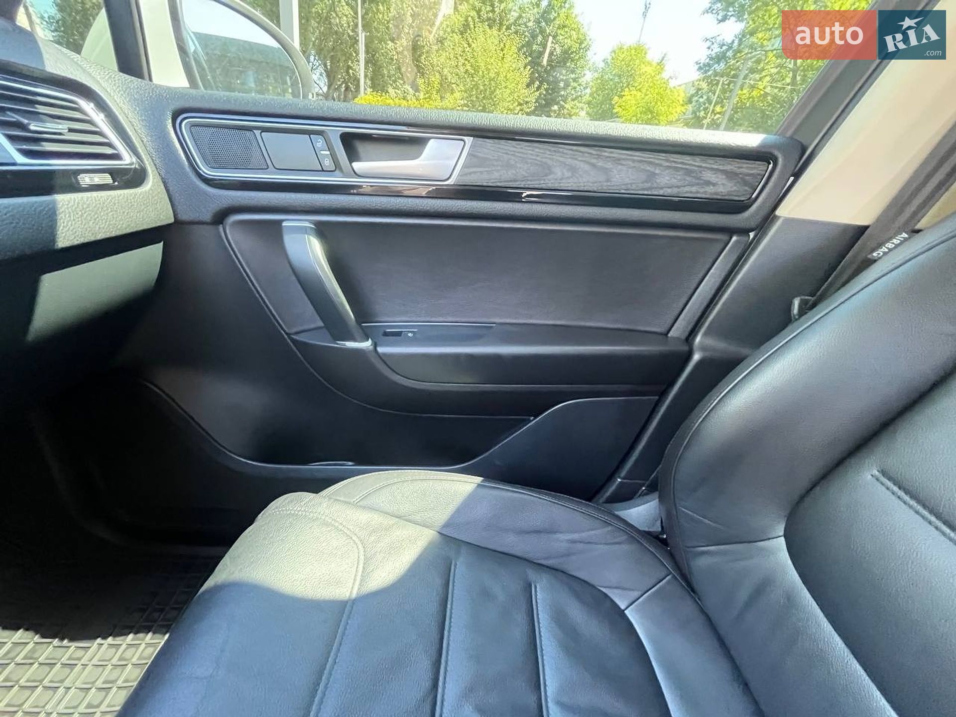 Volkswagen Touareg 2014 VIN WVGZZZ7PZFD008045 фото оголошення 34 з 51
