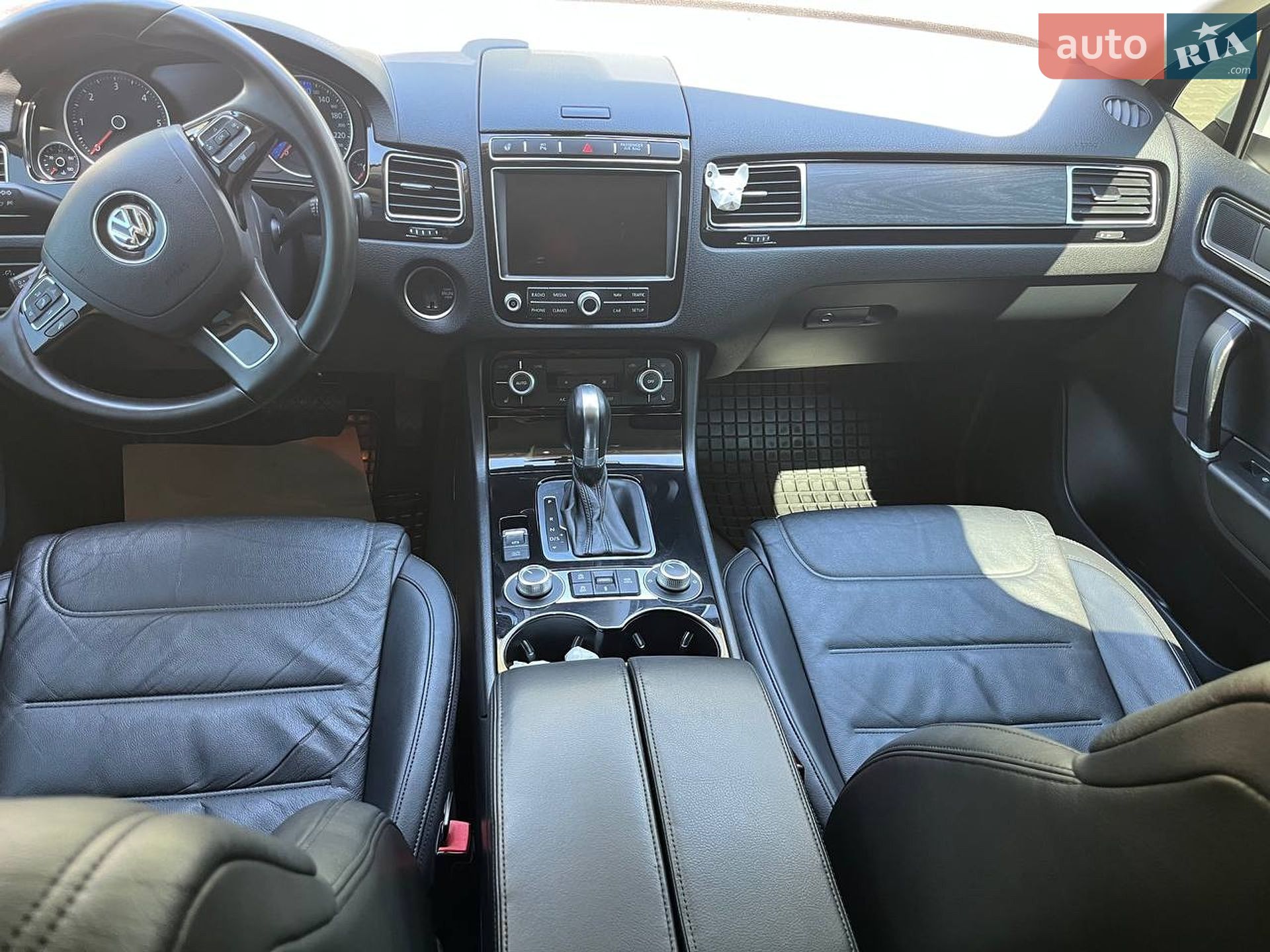 Volkswagen Touareg 2014 VIN WVGZZZ7PZFD008045 фото оголошення 42 з 51