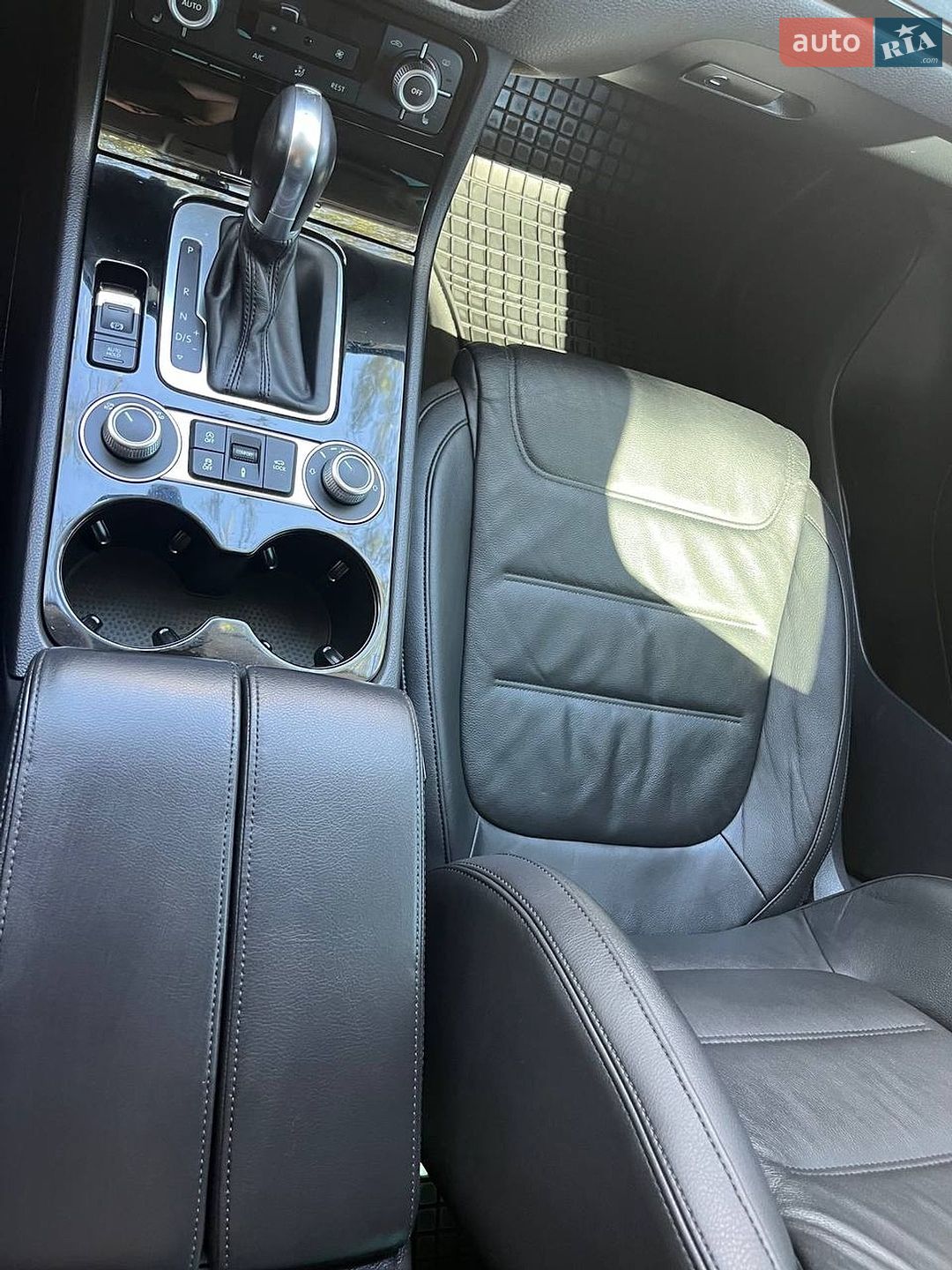 Volkswagen Touareg 2014 VIN WVGZZZ7PZFD008045 фото оголошення 46 з 51