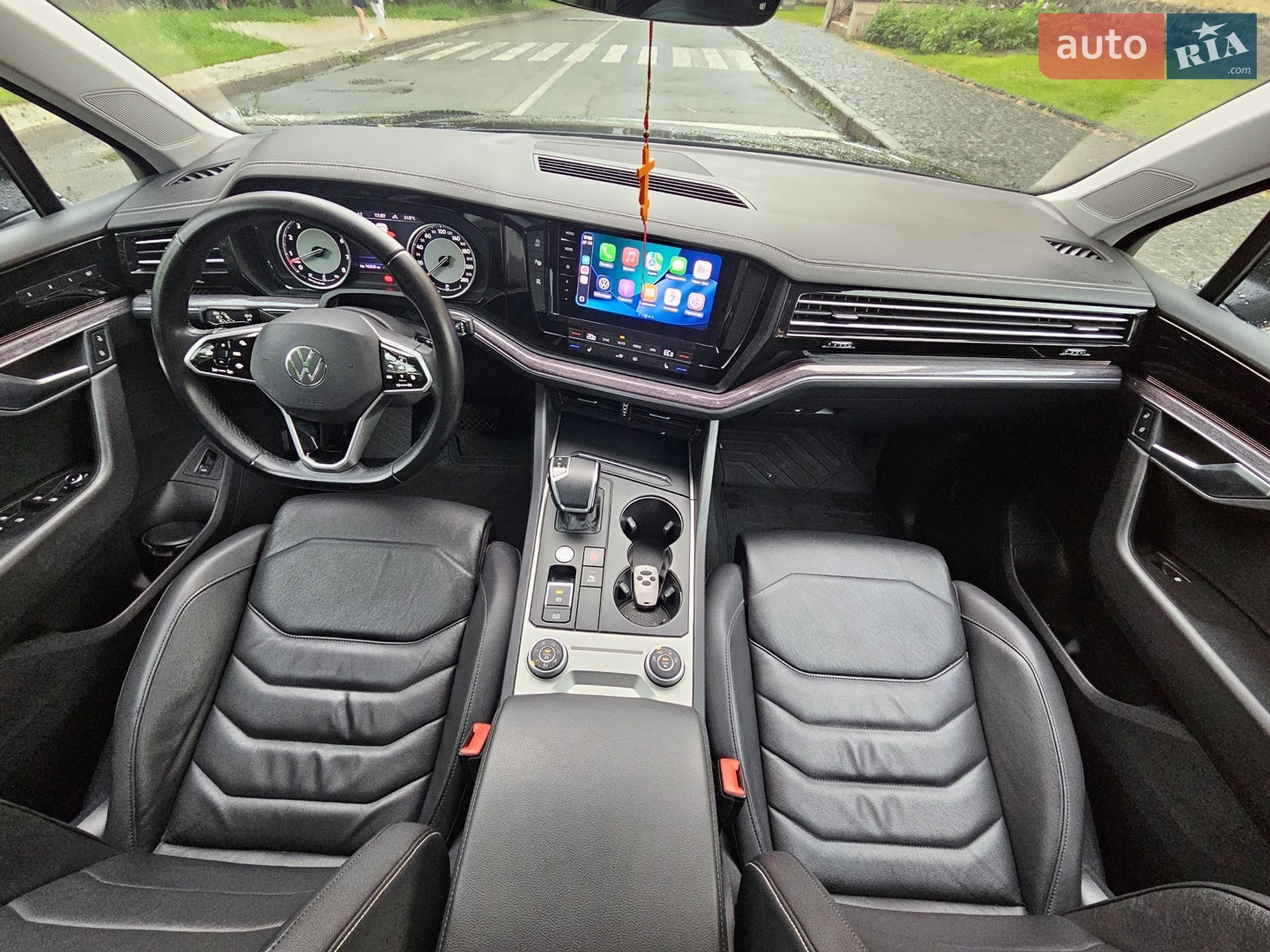 Volkswagen Touareg 2021 VIN WVGZZZCRZND004980 фото оголошення 25 з 30