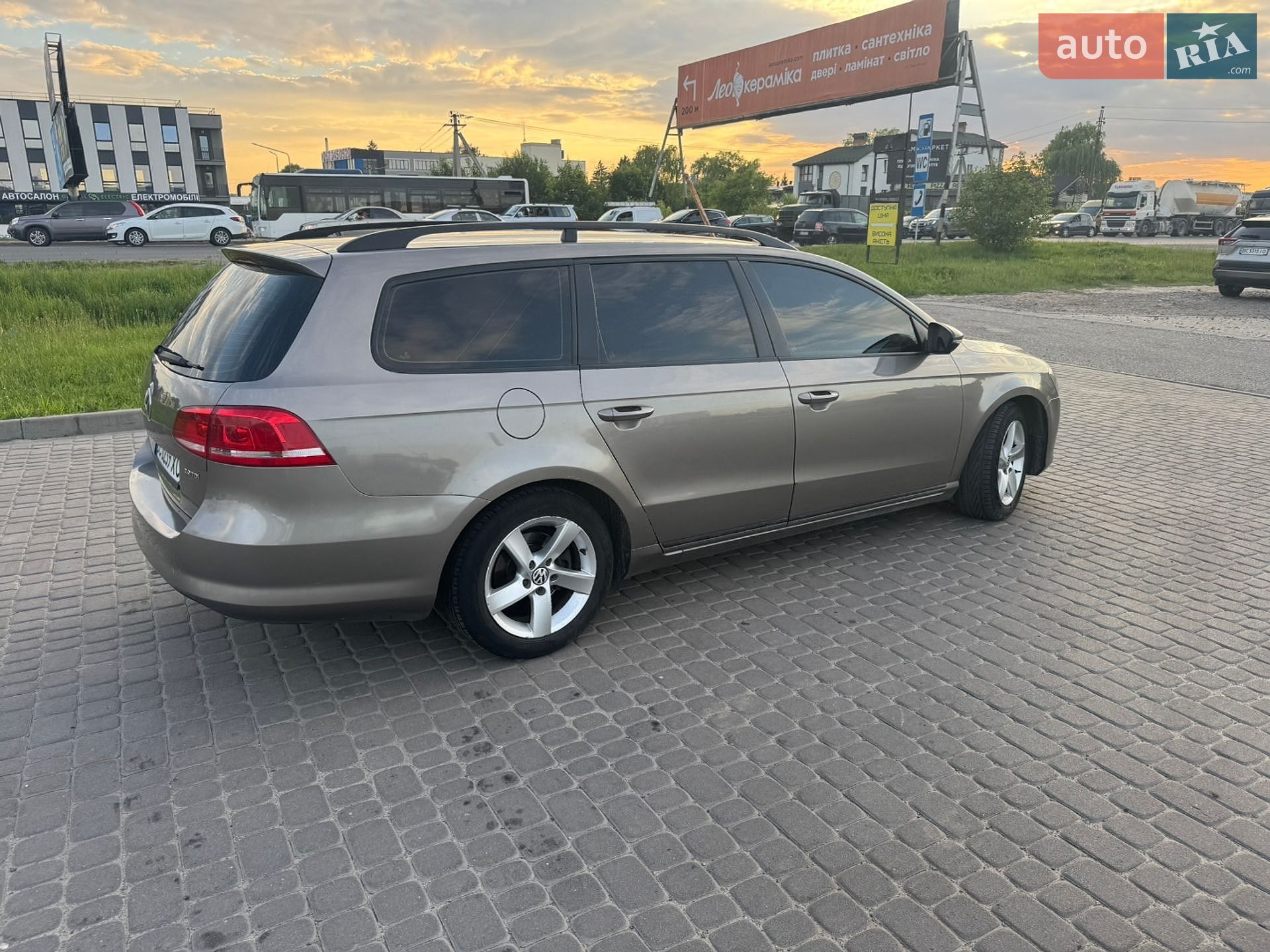 Volkswagen Passat 2011 VIN WVWZZZ3CZBE343112 фото оголошення 4 з 8