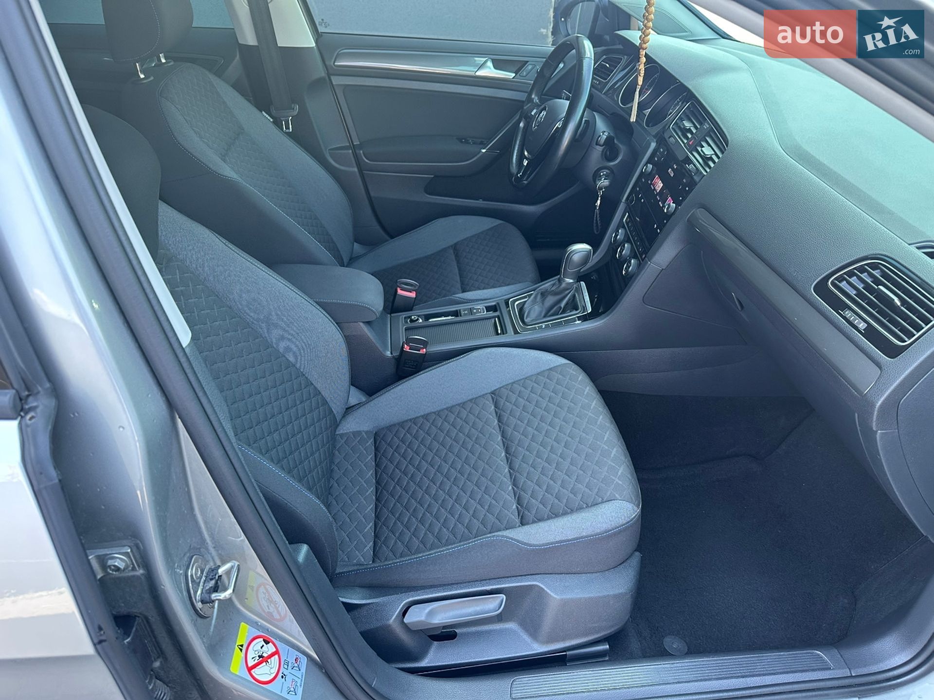 Volkswagen Golf 2018 VIN WVWZZZAUZKW030178 фото оголошення 20 з 22