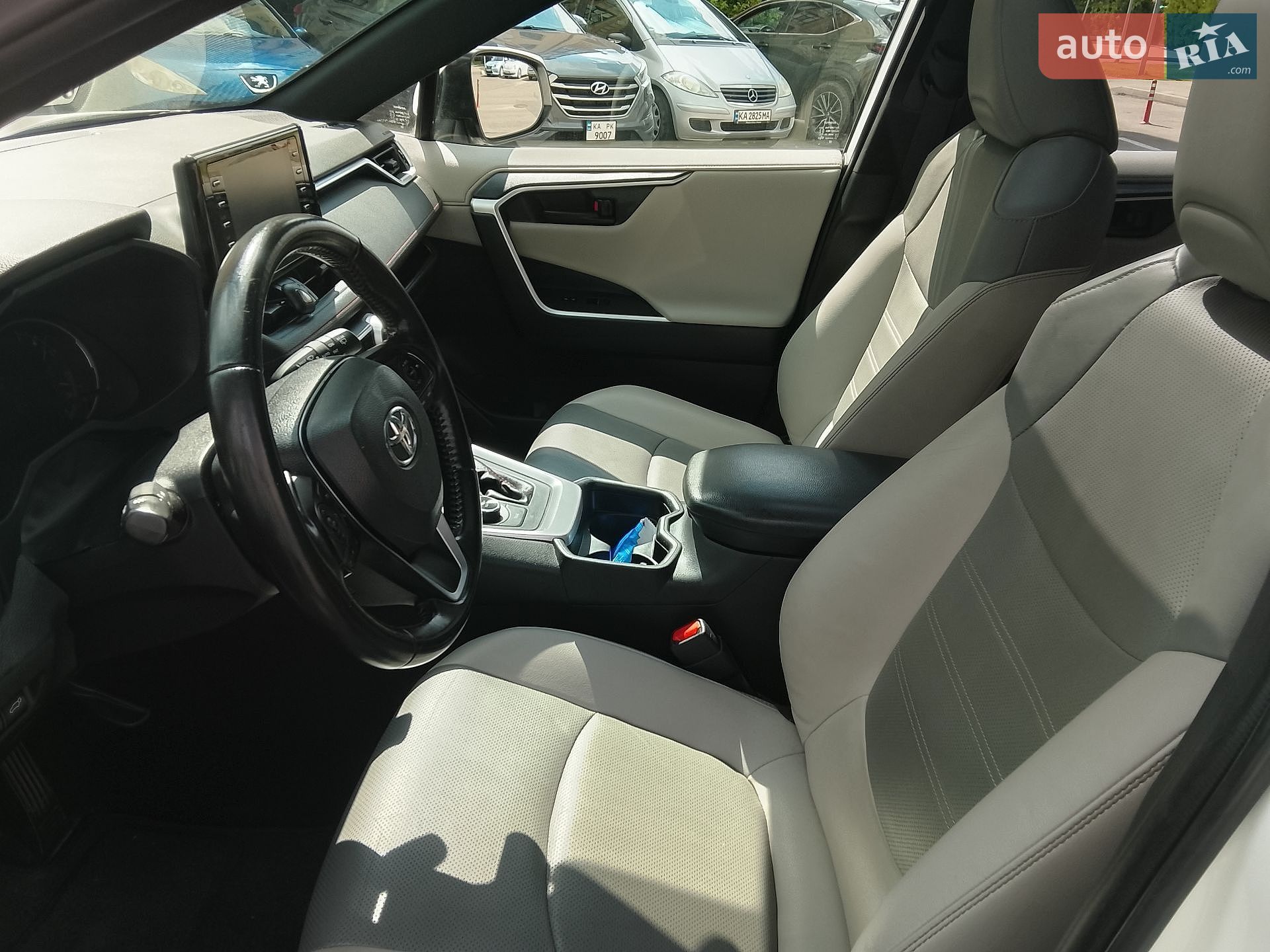 TOYOTA RAV4 2021 VIN JTMAB3FV5MD054346 фото оголошення 12 з 17