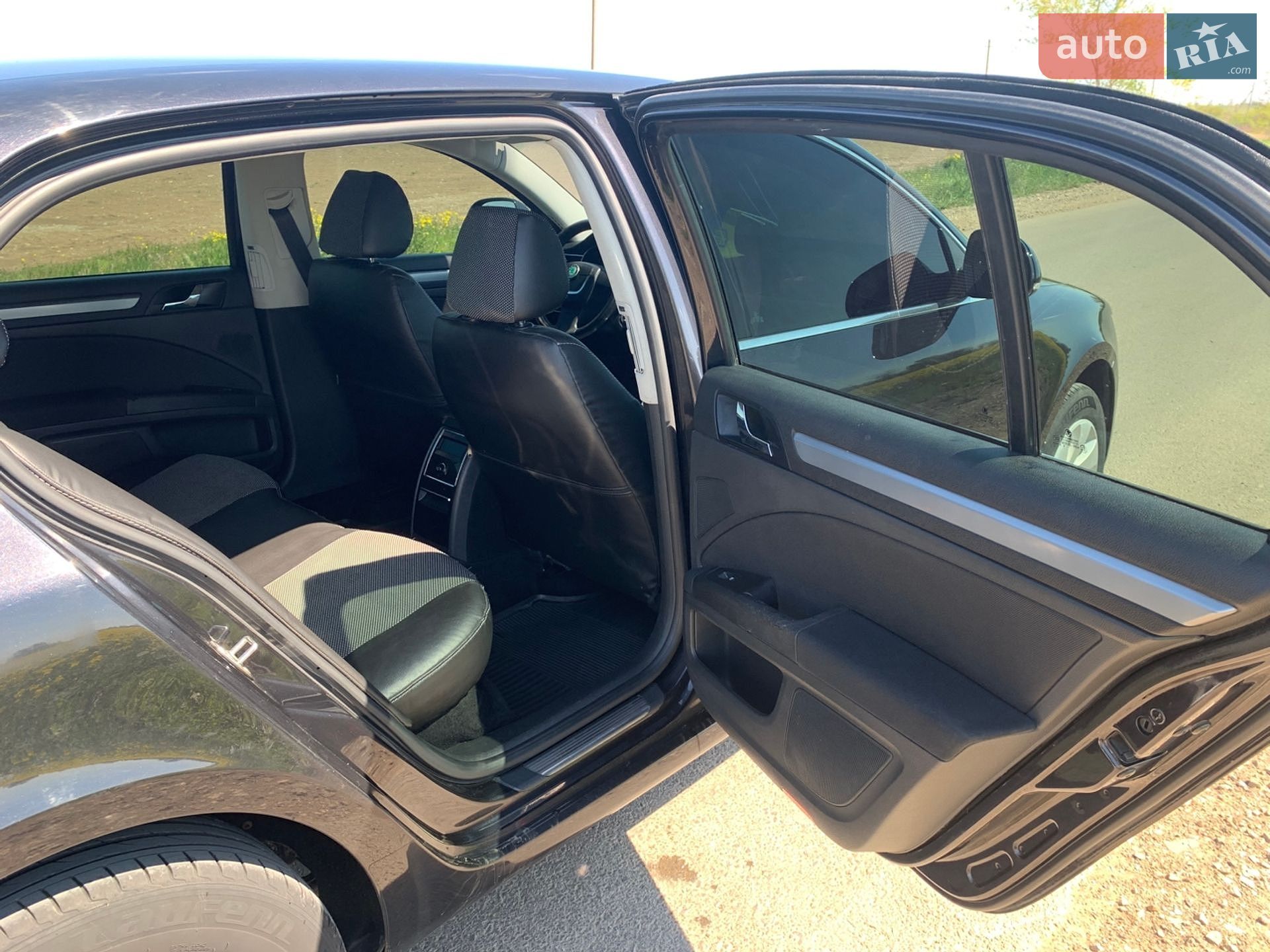 Skoda Superb 2008 VIN TMBAB43T49B300010 фото оголошення 32 з 35