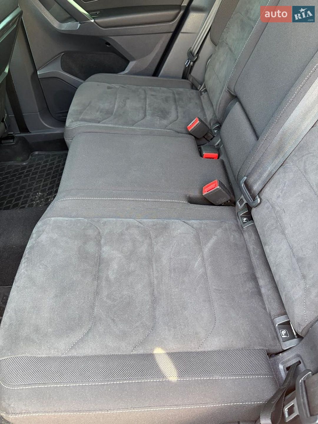 Volkswagen Tiguan 2018 VIN WVGZZZ5NZJW892985 фото оголошення 9 з 14