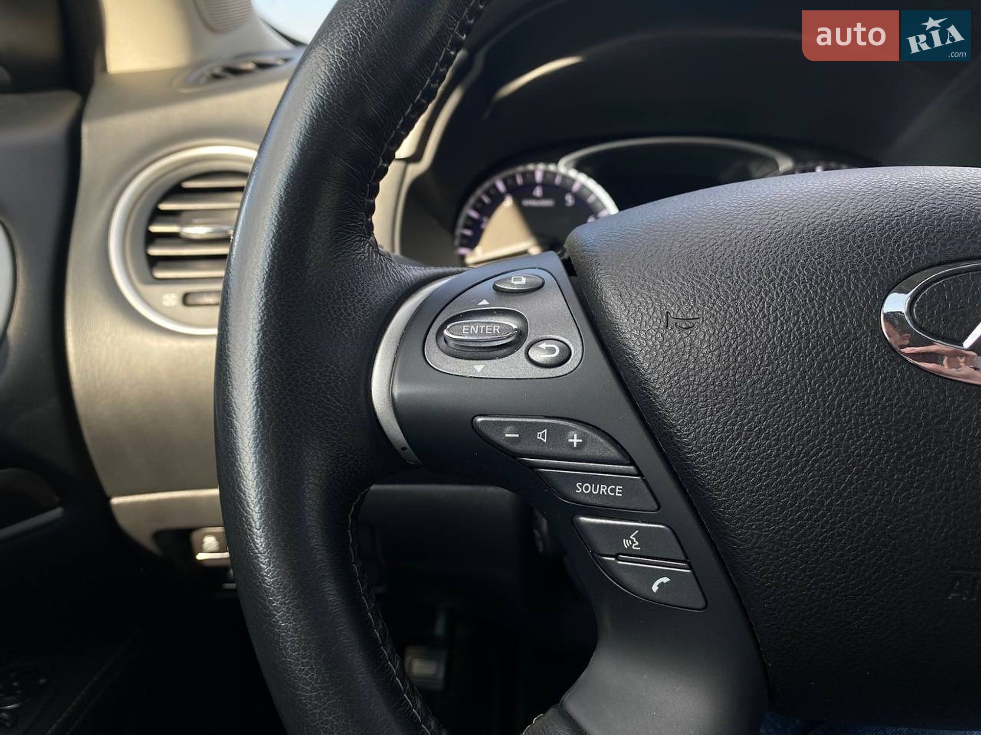 INFINITI QX60 2020 VIN 5N1DL0MM6LC544135 фото оголошення 41 з 55