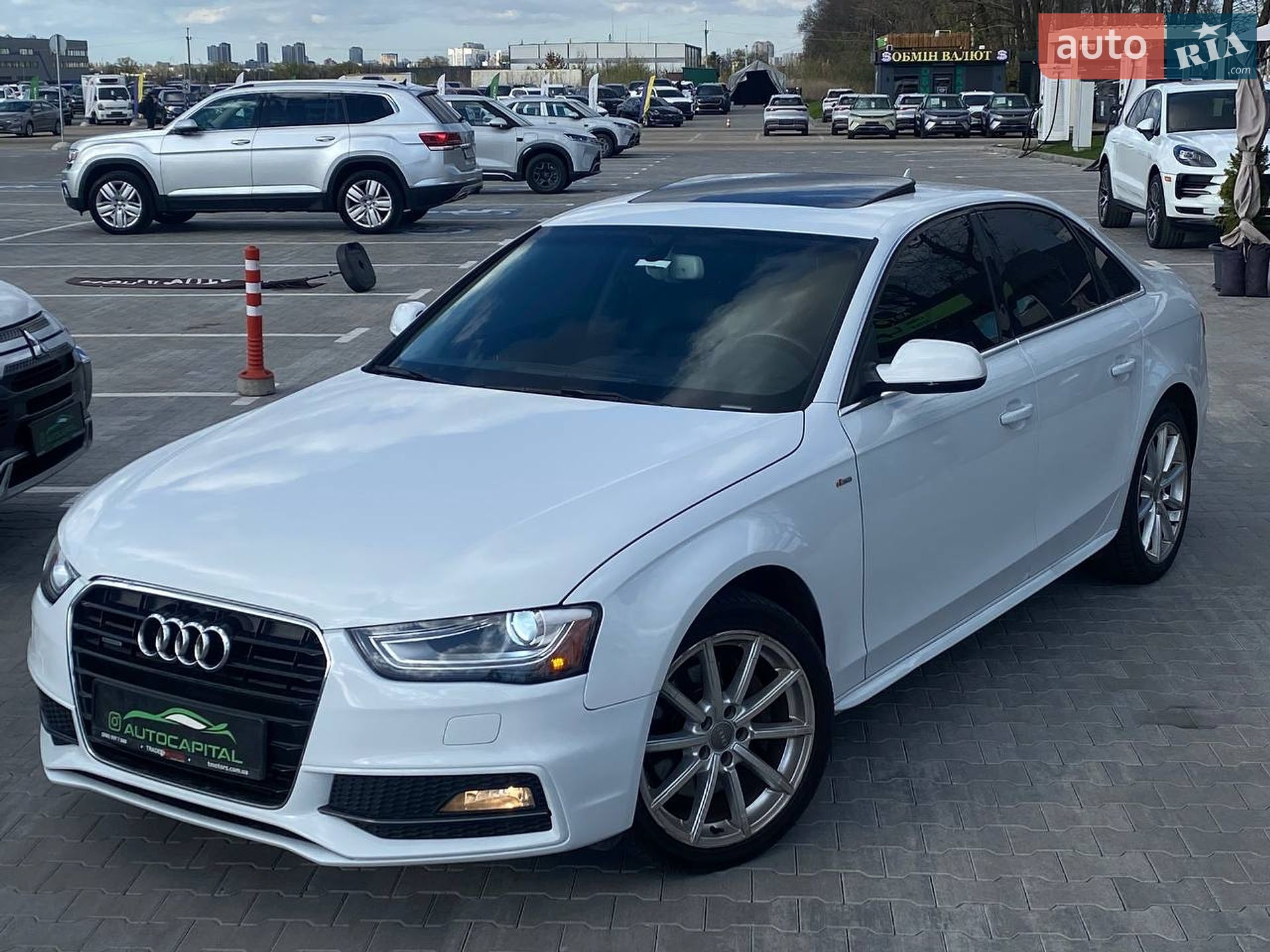 AUDI A4 2015 VIN WAUFFAFL8FN000465 фото оголошення 3 з 51