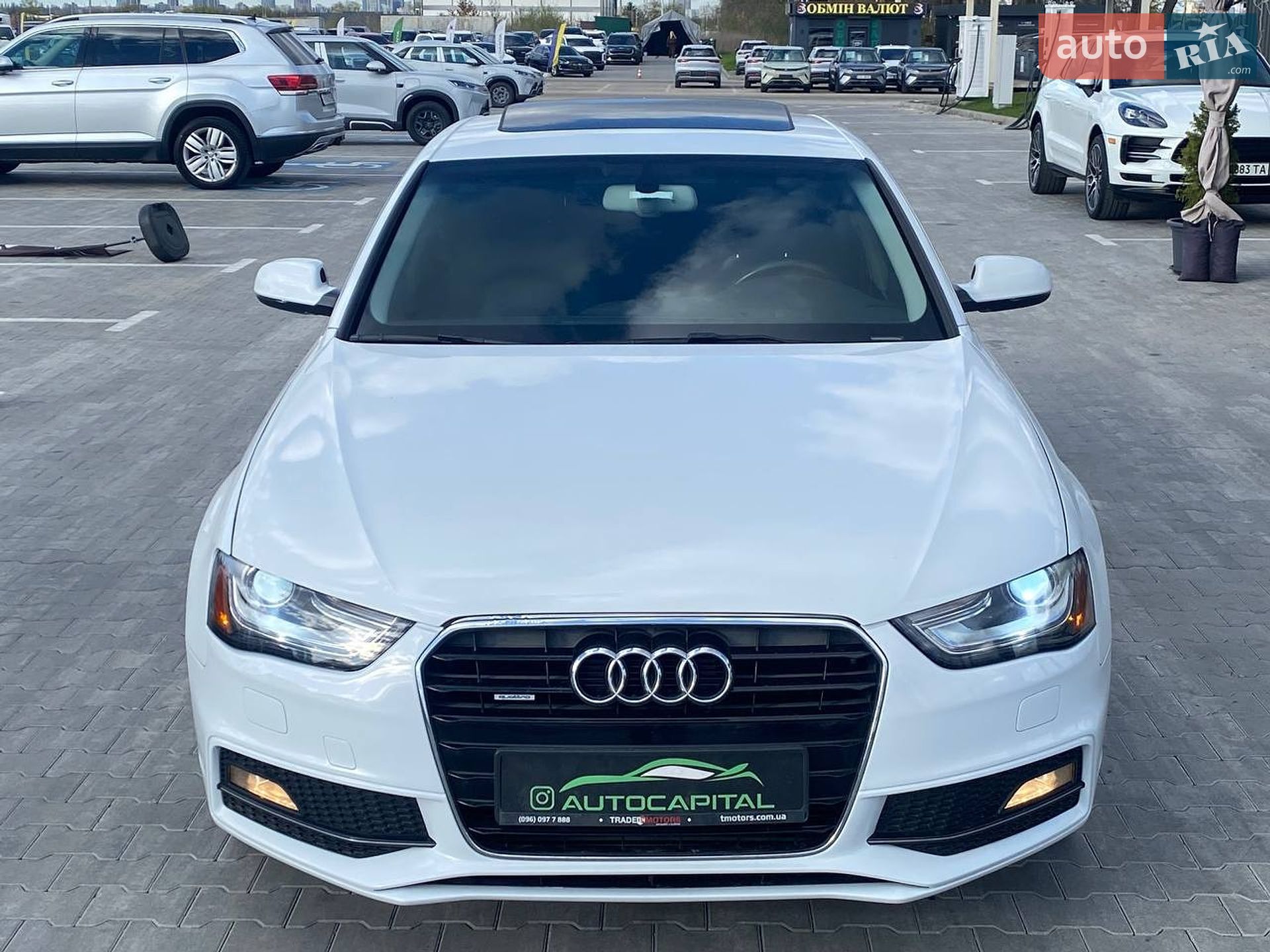 AUDI A4 2015 VIN WAUFFAFL8FN000465 фото оголошення 5 з 51
