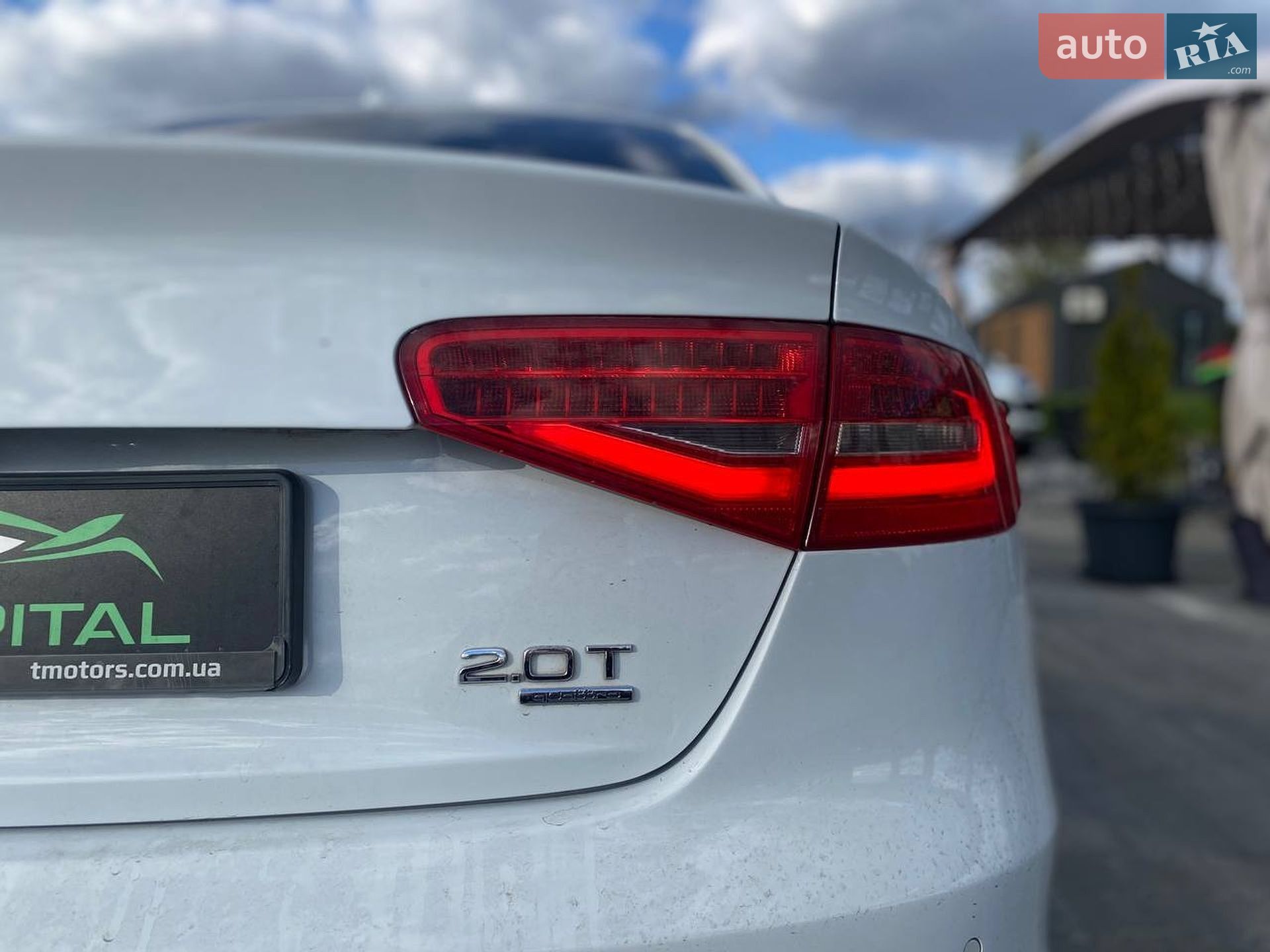 AUDI A4 2015 VIN WAUFFAFL8FN000465 фото оголошення 13 з 51
