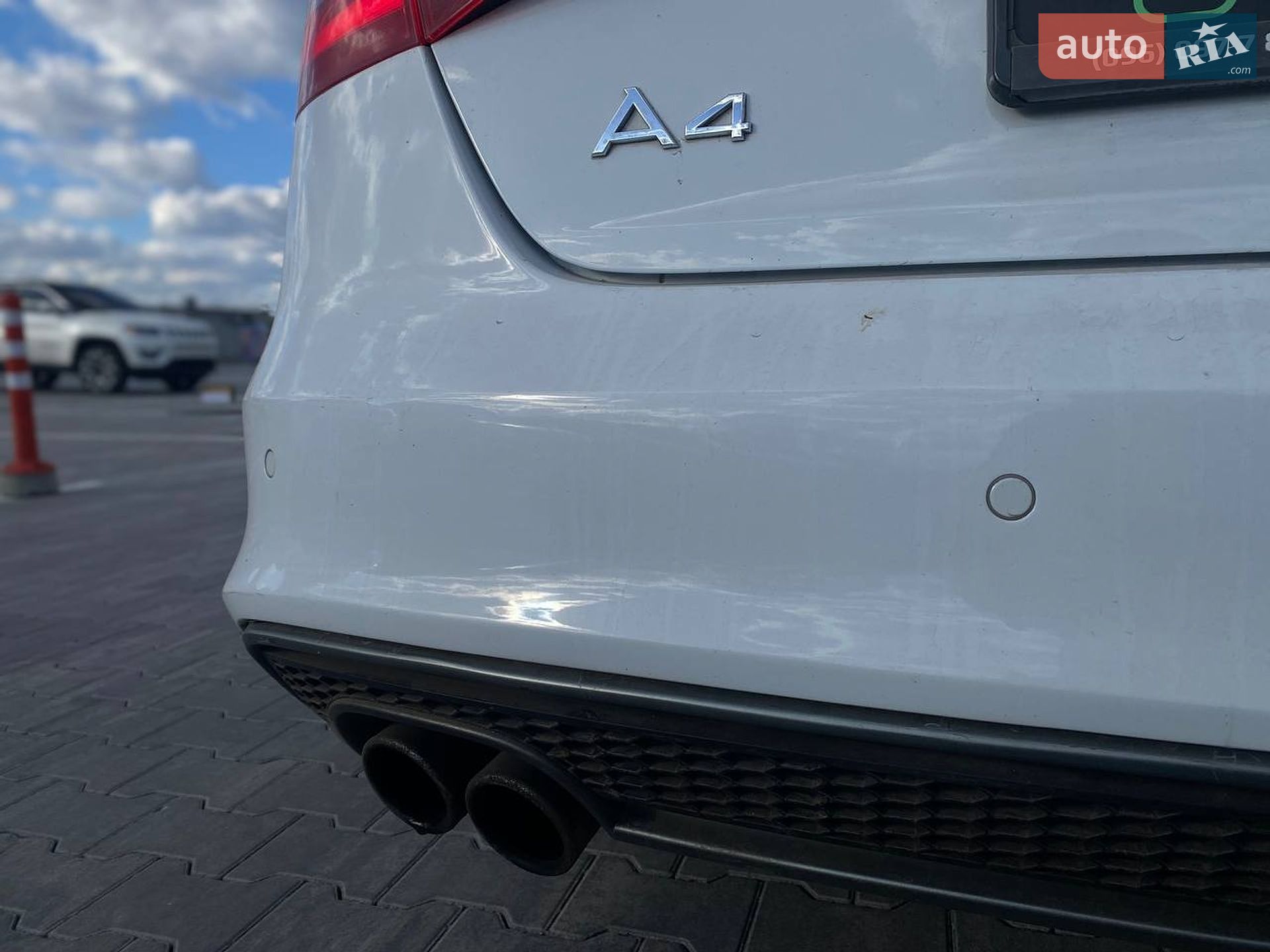 AUDI A4 2015 VIN WAUFFAFL8FN000465 фото оголошення 15 з 51