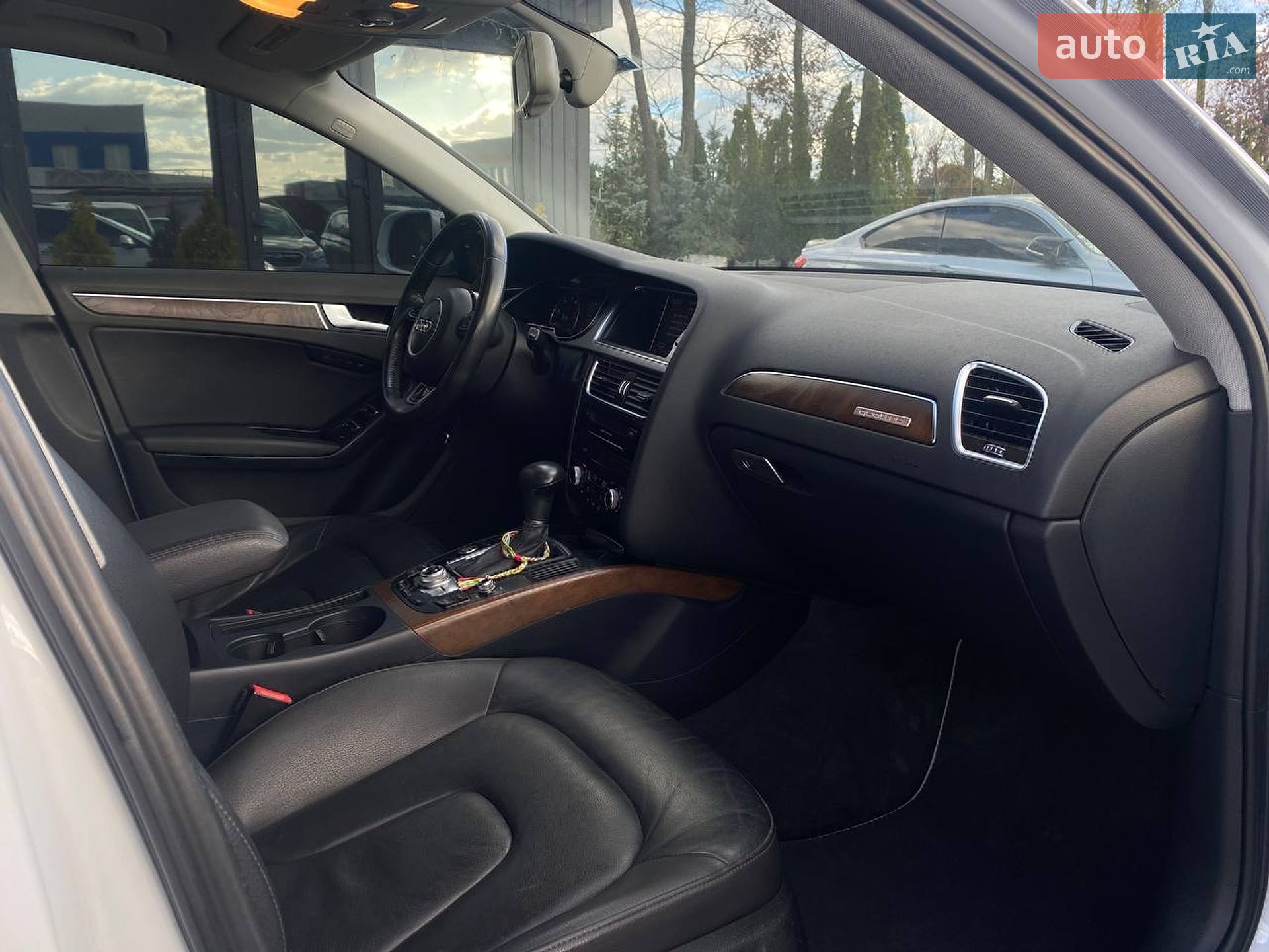 AUDI A4 2015 VIN WAUFFAFL8FN000465 фото оголошення 27 з 51
