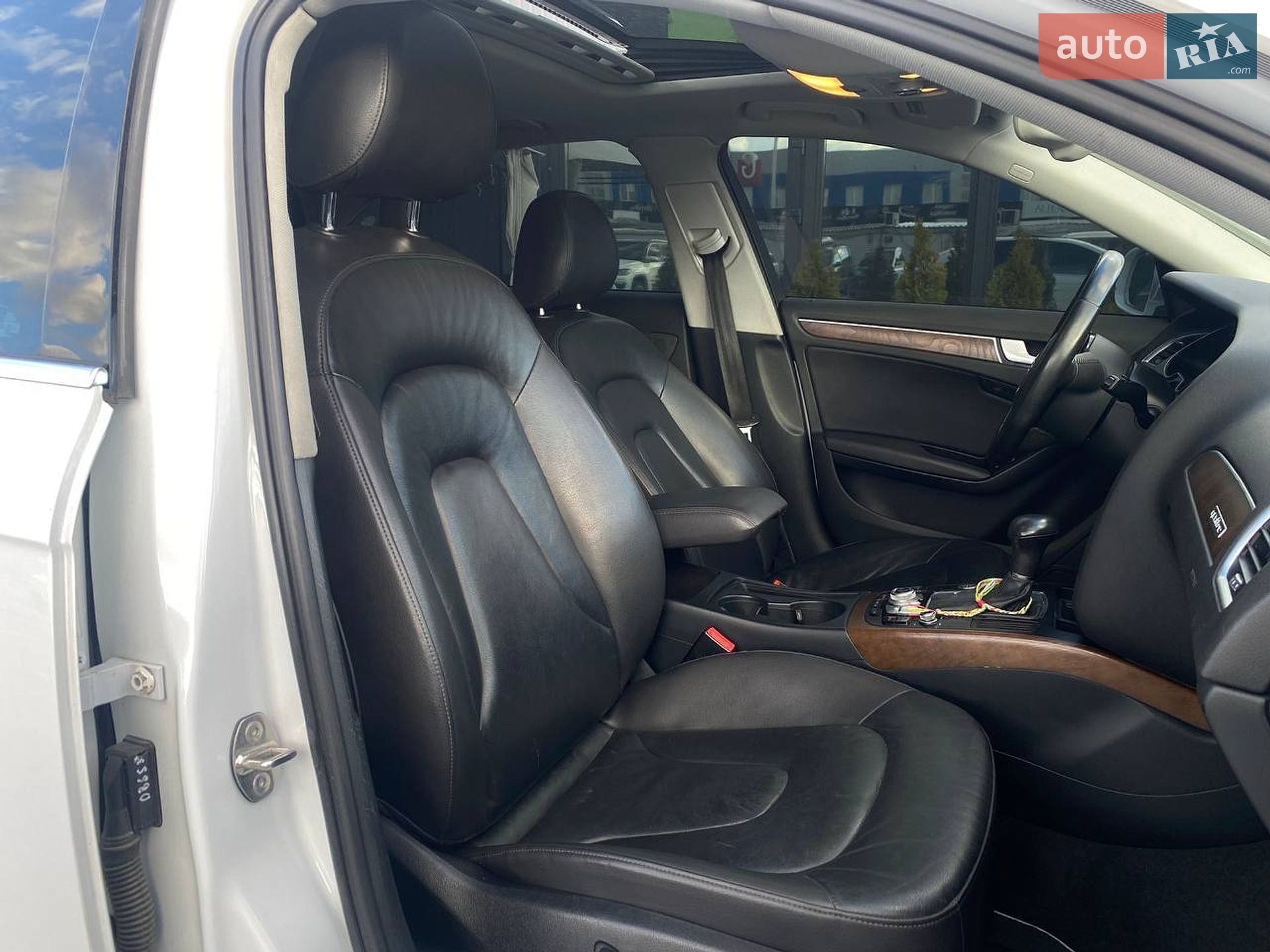 AUDI A4 2015 VIN WAUFFAFL8FN000465 фото оголошення 29 з 51