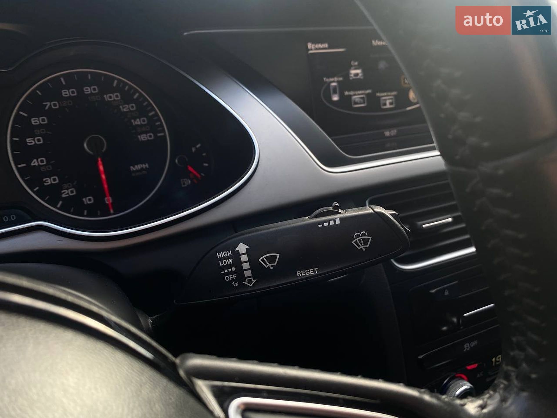 AUDI A4 2015 VIN WAUFFAFL8FN000465 фото оголошення 43 з 51