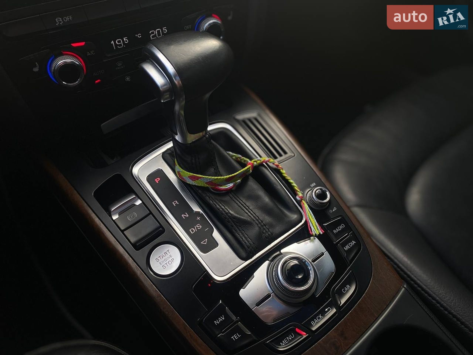 AUDI A4 2015 VIN WAUFFAFL8FN000465 фото оголошення 41 з 51